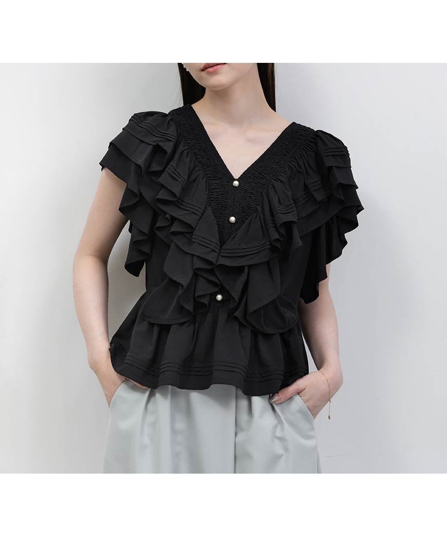 【ランダ/RANDA】のボリュームラッフルブラウス インテリア・キッズ・メンズ・レディースファッション・服の通販 founy(ファニー) 　ファッション　Fashion　レディースファッション　WOMEN　トップス・カットソー　Tops/Tshirt　シャツ/ブラウス　Shirts/Blouses　シンプル　Simple　デニム　Denim　パール　Pearl　フェミニン　Feminine　フリル　Frills　ロマンティック　Romantic　ワイド　Wide　切替　Switching　BLACK|ID: prp329100004560378 ipo3291000000032325500