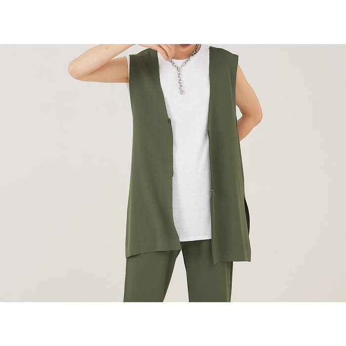 【カリテ/qualite】の《セットアップ対応》レーヨンストレッチ2WAYニットジレ インテリア・キッズ・メンズ・レディースファッション・服の通販 founy(ファニー) https://founy.com/ ファッション Fashion レディースファッション WOMEN アウター Coat Outerwear トップス・カットソー Tops/Tshirt ニット Knit Tops ベスト/ジレ Gilets/Vests シンプル Simple ストレッチ Stretch スリット Slit セットアップ Set Up ベスト Vest エレガント 上品 Elegant |ID: prp329100004560383 ipo3291000000032243024