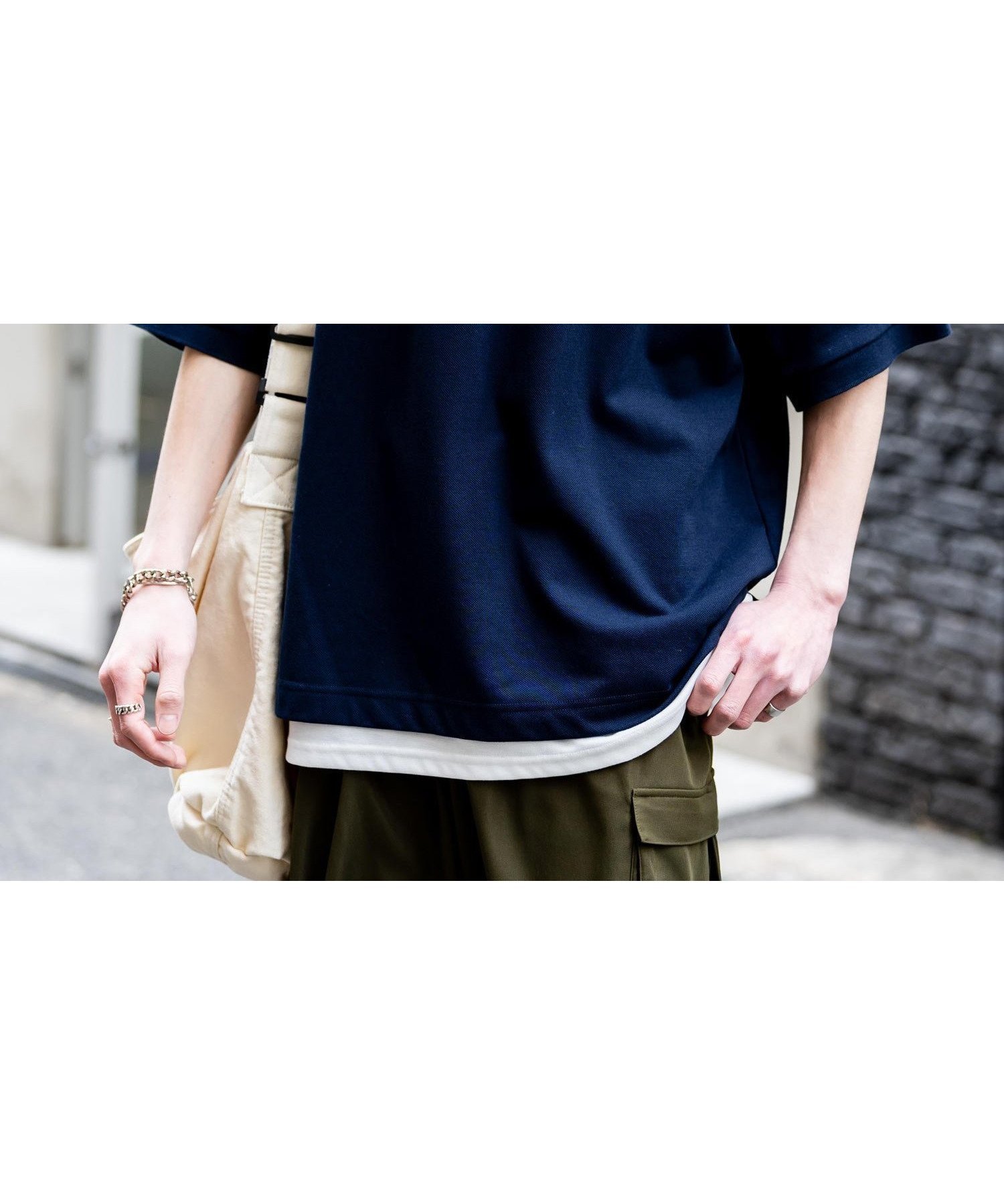 【ロッキーモンロー/Rocky Monroe】のKANGOL 別注コラボ 鹿の子ワンポイント刺繍半袖ポロシャツ インテリア・キッズ・メンズ・レディースファッション・服の通販 founy(ファニー) 　ファッション　Fashion　レディースファッション　Fashion for Women　トップス・カットソー　Cut & Sew Tops　シャツ・ブラウス・オフィスカジュアル　Elegant Blouses & Button-Ups　ポロシャツ・きれいめカジュアル　Smart-Casual Polo Tops　アウトドア　Outdoor Clothing　コラボ　Collaboration, Collab　鹿の子　Piqué, Kanoko Fabric　スポーティ　Sporty, Casual Athletic　スラックス　Slacks, Dress Pants　スリット　Slit, Slit Detail　デニム　Denim, Jeans Material　トレンド　Trend, Trending Now　人気　Popular, Best Seller　ポロシャツ　Polo Shirt, Collared Tee　別注　Limited Edition, Custom Order　半袖　Short Sleeve, Half Sleeve　メンズ　Men's, Menswear　無地　Plain, Solid Color　リラックス　Relax, Relaxed Fit　ワイド　Wide, Wide Fit　ワンポイント　One Point, Statement Accent　おすすめ　Recommended / Our Picks　エレガント 上品　Elegant　ネイビー|ID: prp329100004560408 ipo3291000000033555545
