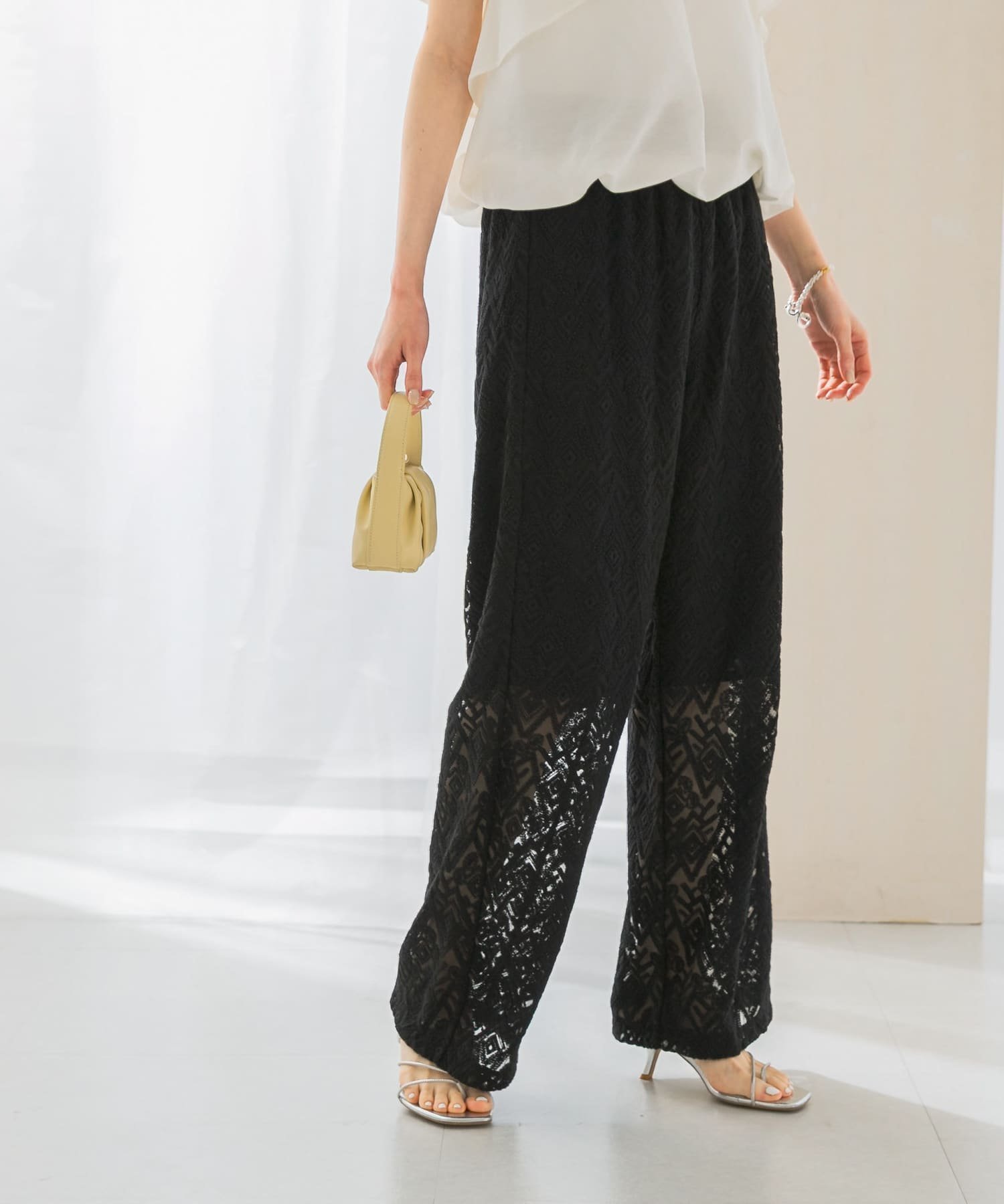 【アーバンリサーチ ロッソ/URBAN RESEARCH ROSSO】のレースパンツ インテリア・キッズ・メンズ・レディースファッション・服の通販 founy(ファニー) 　ファッション　Fashion　レディースファッション　Fashion for Women　パンツ　Pants & Trousers　2025年　2025　2025春夏・S/S　Spring/Summer 2025 SS25　おすすめ　Recommended / Our Picks　シアー　Sheer, See-Through　シンプル　Simple, Minimal　ストレート　Straight, Straight Cut　レース　Lace, Lace Fabric　切替　Switching, Contrast Panel　夏　Summer　S/S・春夏　SS, Spring/Summer, Warm Season　black|ID: prp329100004560414 ipo3291000000032736088