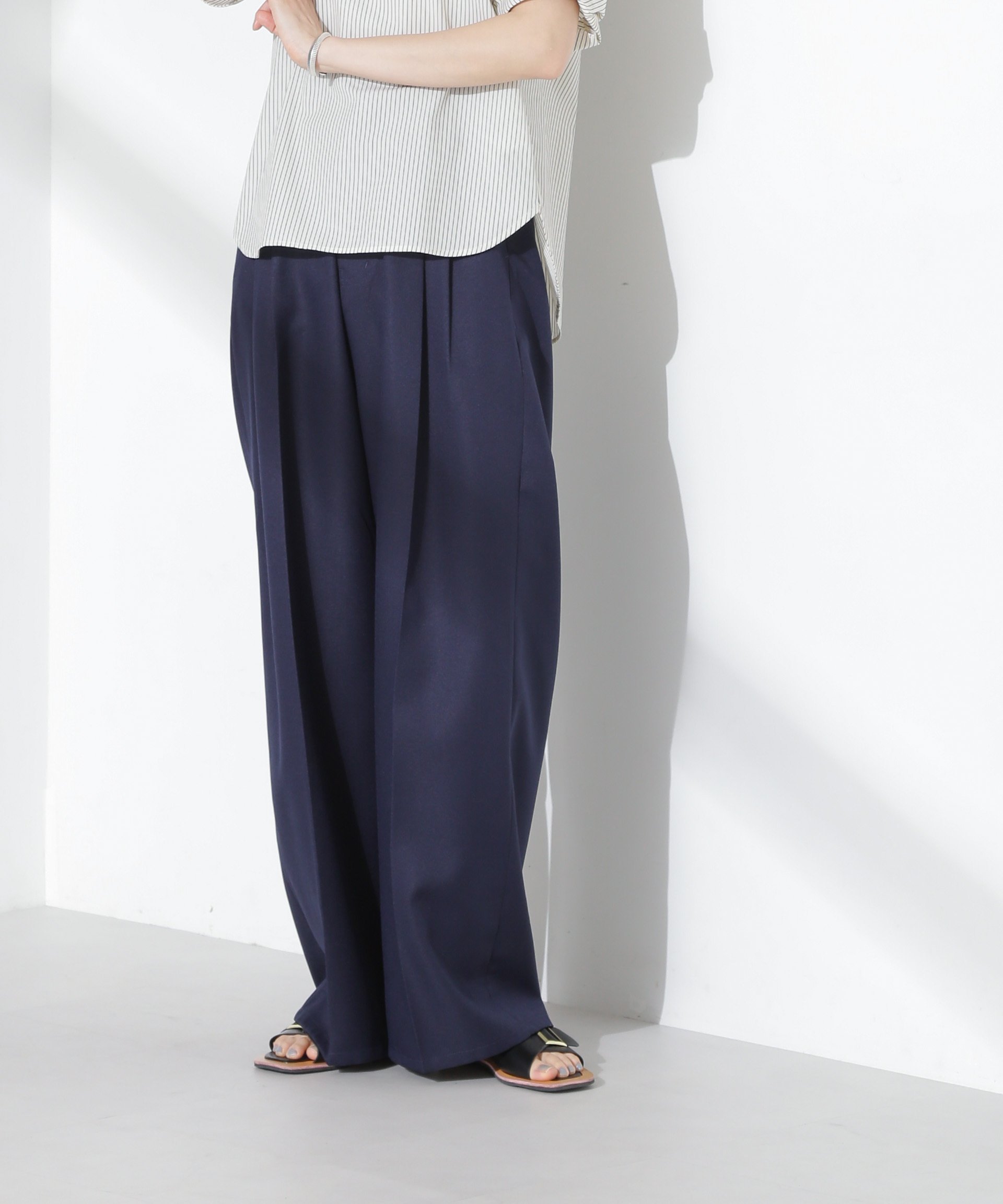 【ナノ ユニバース/nano universe】のツータックワイドパンツ インテリア・キッズ・メンズ・レディースファッション・服の通販 founy(ファニー) 　ファッション　Fashion　レディースファッション　WOMEN　パンツ　Pants　ウォッシャブル　Washable　春　Spring　カットソー　Cut And Sew　スウェット　Sweat　リラックス　Relax　ワイド　Wide　エレガント 上品　Elegant　ビジネス 仕事 通勤　Business　2025年　2025　2025春夏・S/S　Ss,Spring/Summer,2025　D.ネイビー1|ID: prp329100004560466 ipo3291000000032243660