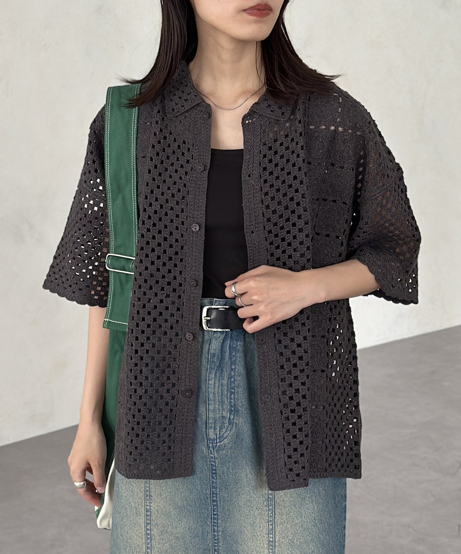 【シーピーシーエム/CPCM】のクロシェ半袖ニットシャツ インテリア・キッズ・メンズ・レディースファッション・服の通販 founy(ファニー) 　ファッション　Fashion　レディースファッション　WOMEN　トップス・カットソー　Tops/Tshirt　ニット　Knit Tops　シャツ/ブラウス　Shirts/Blouses　おすすめ　Recommend　クロシェ　Crochet　シンプル　Simple　チャーム　Charm　レース　Race　半袖　Short Sleeve　夏　Summer　ブラック|ID: prp329100004560833 ipo3291000000032247391