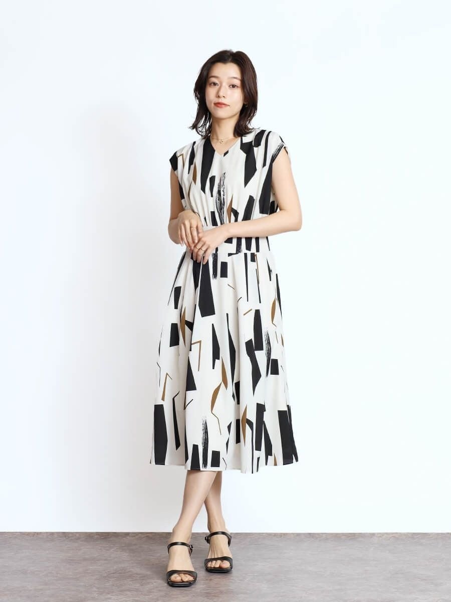 【ヴァン/Vin】のアフリカンプリントフレアワンピース インテリア・キッズ・メンズ・レディースファッション・服の通販 founy(ファニー) 　ファッション　Fashion　レディースファッション　Fashion for Women　ワンピース　Dresses　サンダル　Sandals, Summer Shoes　フィット　Fit, Slim Fit　フラット　Flat, Flat Shoes　フレア　Flare, Flared　プリント　Print, Printed Pattern　ポケット　Pocket, Pocket Detail　夏　Summer　アイボリー|ID: prp329100004560839 ipo3291000000032666159