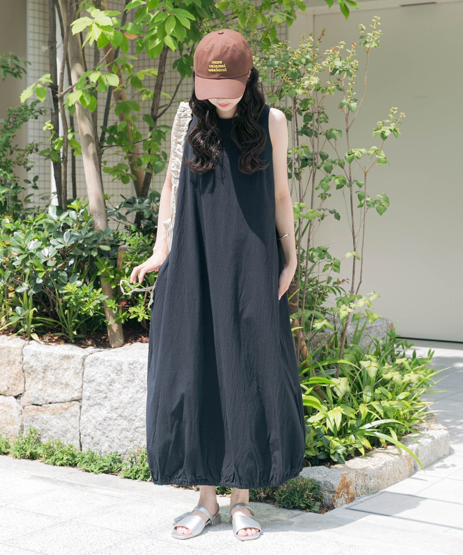 【アイテムズアーバンリサーチ/ITEMS URBAN RESEARCH】のノースリーブバルーンワンピース インテリア・キッズ・メンズ・レディースファッション・服の通販 founy(ファニー) 　ファッション　Fashion　レディースファッション　Fashion for Women　ワンピース　Dresses　2025年　2025　2025春夏・S/S　Spring/Summer 2025 SS25　トレンド　Trend, Trending Now　ノースリーブ　Sleeveless, No-Sleeve　バランス　Balance, Style Balance　バルーン　Balloon, Balloon Silhouette　夏　Summer　S/S・春夏　SS, Spring/Summer, Warm Season　BLK|ID: prp329100004560877 ipo3291000000033674717