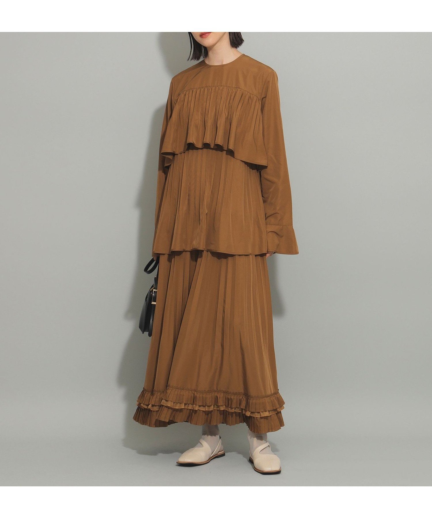 【ビームス ウイメン/BEAMS】のプリーツ ティアード ワンピース 結婚式 2次会 謝恩会 卒業式 オケージョン きれいめ 体型カバー インテリア・キッズ・メンズ・レディースファッション・服の通販 founy(ファニー) 　ファッション　Fashion　レディースファッション　WOMEN　ワンピース　Dress　オケージョン　Occasion　シンプル　Simple　ティアード　Tiered　プリーツ　Pleats　リボン　Ribbon　卒業式　Graduation Ceremony　結婚式　Wedding Ceremony　軽量　Lightweight　BROWN|ID: prp329100004560973 ipo3291000000032248211