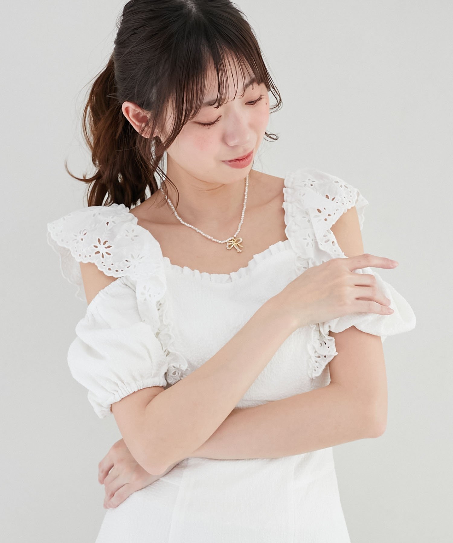 【マジェスティック レゴン/MAJESTIC LEGON】の肩レースフリルワンピース インテリア・キッズ・メンズ・レディースファッション・服の通販 founy(ファニー) 　ファッション　Fashion　レディースファッション　Fashion for Women　ワンピース　Dresses　デコルテ　Décolleté, Neckline　夏　Summer　アイボリー|ID: prp329100004561013 ipo3291000000033336724