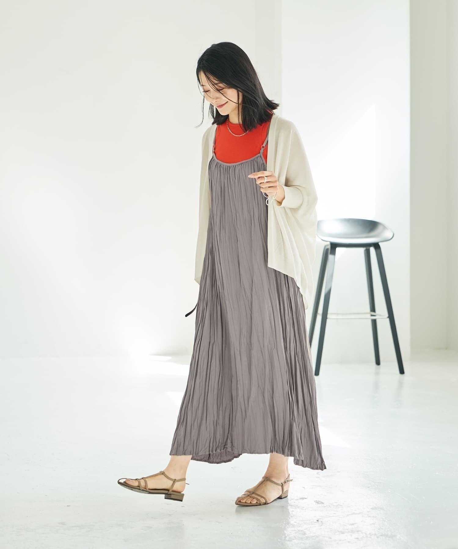 【スタイルデリ/STYLE DELI】のランダムプリーツロングキャミワンピース インテリア・キッズ・メンズ・レディースファッション・服の通販 founy(ファニー) 　ファッション　Fashion　レディースファッション　Fashion for Women　ワンピース　Dresses　キャミソールワンピース　Camisole Dresses　インナー　Innerwear　秋　Autumn　キャミ　Camisole, Cami Top　今季　This Season, Current Season　ジャケット　Jacket, Outerwear　長袖　Long Sleeve, Full Sleeve　プリーツ　Pleats, Pleated　ペチコート　Petticoat, Underskirt　リゾート　Resort, Vacation Style　夏　Summer　エレガント 上品　Elegant　ビジネス 仕事 通勤　Business / Work / Commuting　モカグレー|ID: prp329100004561103 ipo3291000000032708949