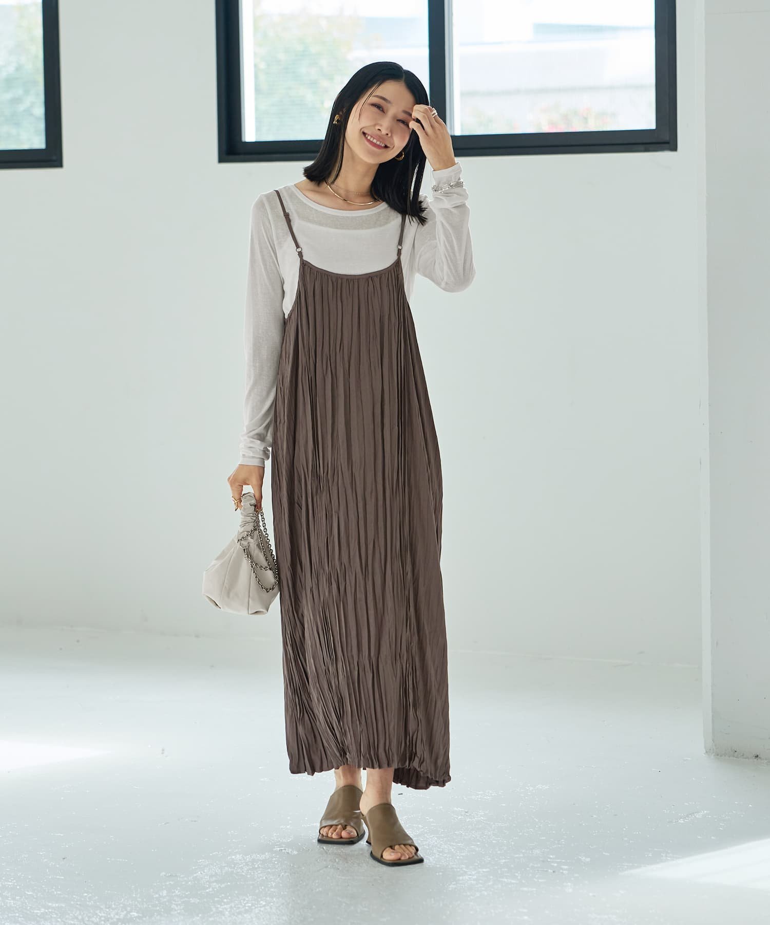 【スタイルデリ/STYLE DELI】のランダムプリーツロングキャミワンピース インテリア・キッズ・メンズ・レディースファッション・服の通販 founy(ファニー) 　ファッション　Fashion　レディースファッション　Fashion for Women　ワンピース　Dresses　キャミソールワンピース　Camisole Dresses　インナー　Innerwear　秋　Autumn　キャミ　Camisole, Cami Top　今季　This Season, Current Season　ジャケット　Jacket, Outerwear　長袖　Long Sleeve, Full Sleeve　プリーツ　Pleats, Pleated　ペチコート　Petticoat, Underskirt　リゾート　Resort, Vacation Style　夏　Summer　エレガント 上品　Elegant　ビジネス 仕事 通勤　Business / Work / Commuting　セピア|ID: prp329100004561103 ipo3291000000032708951