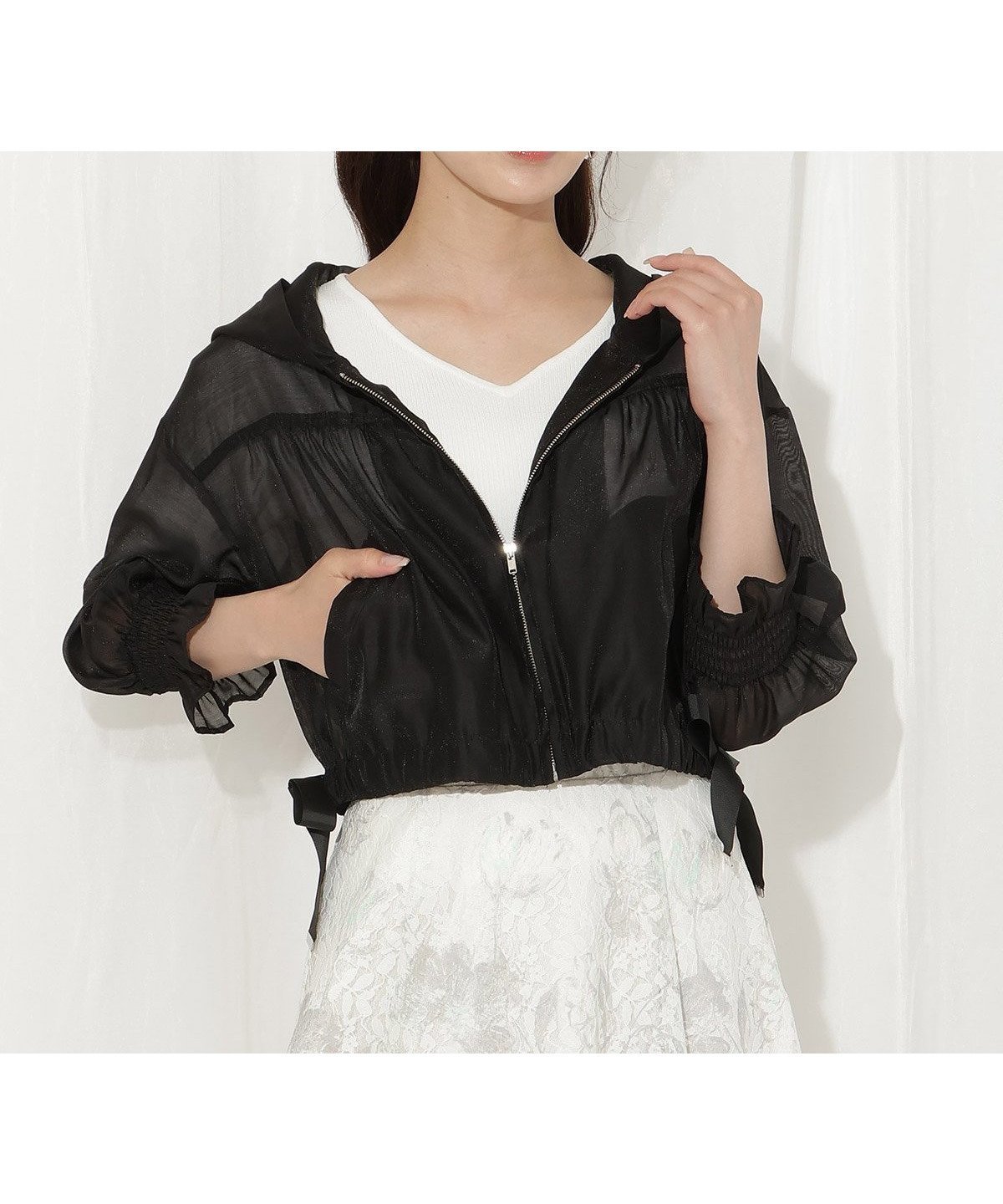 【ウィルセレクション/WILLSELECTION】のキャンディスリーブシアーパーカー インテリア・キッズ・メンズ・レディースファッション・服の通販 founy(ファニー) 　ファッション　Fashion　レディースファッション　Fashion for Women　トップス・カットソー　Cut & Sew Tops　レディースパーカー・カジュアルフーディー　Casual Hoodies & Sweatshirts　シアー　Sheer, See-Through　シャーリング　Shirring, Ruched　スリーブ　Sleeve, Long Sleeve / Short Sleeve　フィット　Fit, Slim Fit　フェミニン　Feminine, Girly　フロント　Front, Front Design　リボン　Ribbon, Bow　夏　Summer　春　Spring　S/S・春夏　SS, Spring/Summer, Warm Season　ブラック|ID: prp329100004561115 ipo3291000000033595645