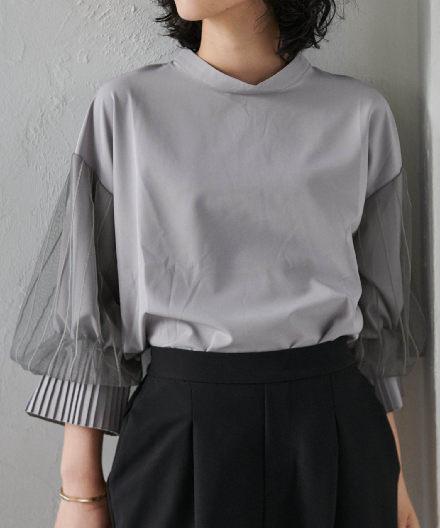 【ラナン/Ranan】のRanan/ボリュームフリル袖シアーブラウス インテリア・キッズ・メンズ・レディースファッション・服の通販 founy(ファニー) 　ファッション　Fashion　レディースファッション　WOMEN　トップス・カットソー　Tops/Tshirt　シャツ/ブラウス　Shirts/Blouses　ボリュームスリーブ / フリル袖　Volume Sleeve　ショルダー　Shoulder　チュール　Tulle　ドロップ　Drop　フリル　Frills　プリーツ　Pleats　ポケット　Pocket　ライトグレー|ID: prp329100004561129 ipo3291000000032249104