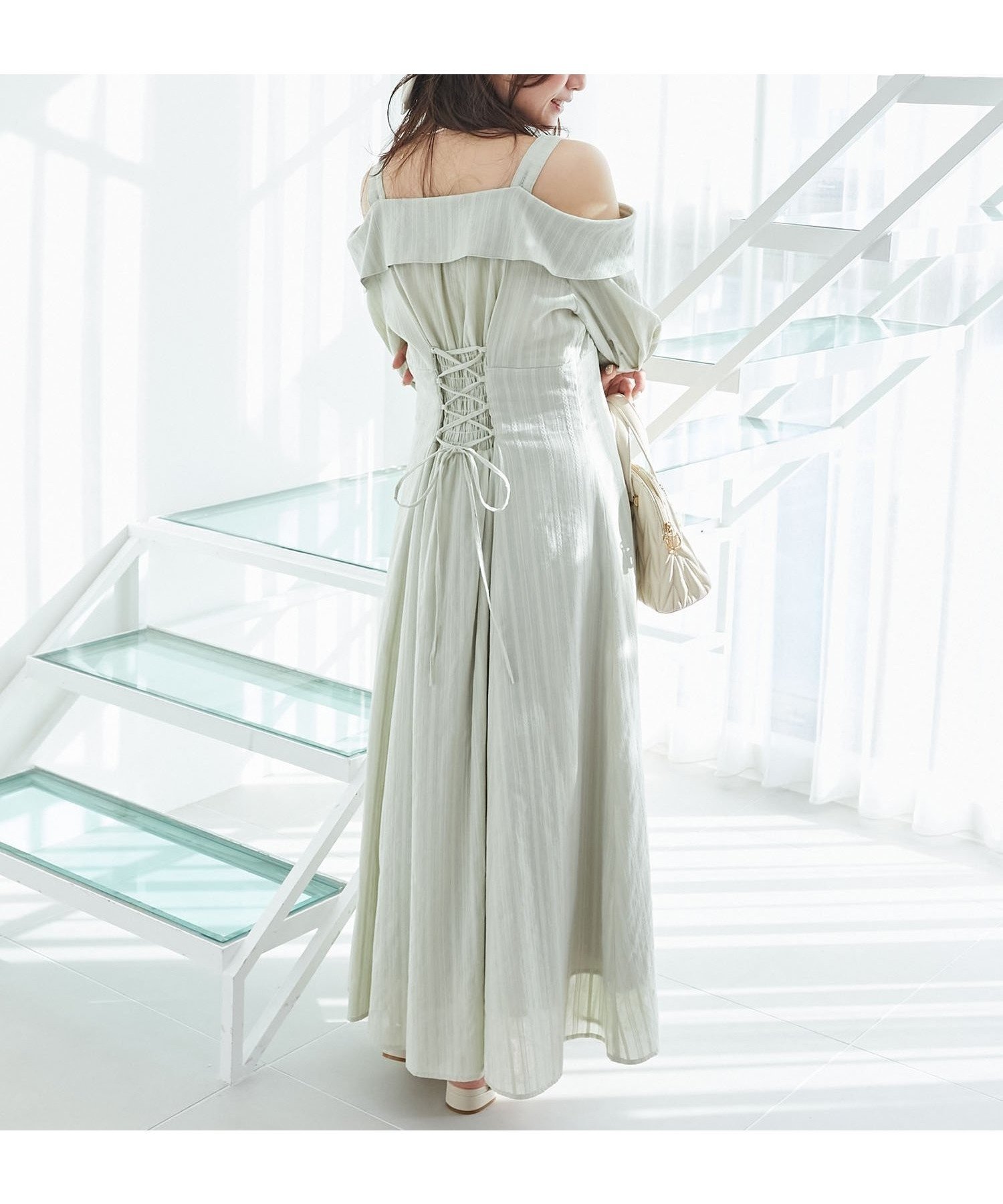 【マジェスティック レゴン/MAJESTIC LEGON】のオフショルシャツワンピース インテリア・キッズ・メンズ・レディースファッション・服の通販 founy(ファニー) 　ファッション　Fashion　レディースファッション　WOMEN　ワンピース　Dress　シャツワンピース　Shirt Dresses　サンダル　Sandals　スニーカー　Sneakers　ダウン　Down　トレンド　Trend　レース　Race　再入荷　Restock/Back In Stock/Re Arrival　おすすめ　Recommend　エレガント 上品　Elegant　L/グリーン|ID: prp329100004561140 ipo3291000000032249317