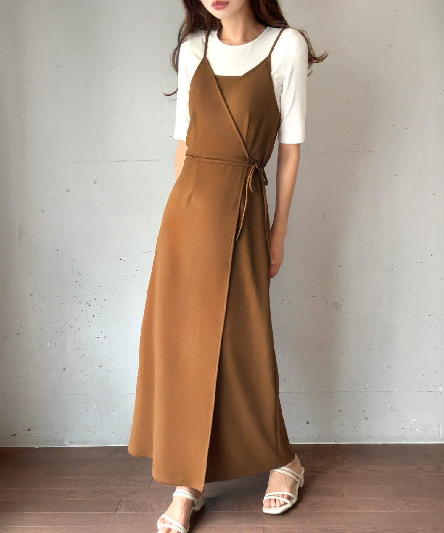 【ジュノア/JUNOAH】のカシュクールラップキャミワンピース インテリア・キッズ・メンズ・レディースファッション・服の通販 founy(ファニー) 　ファッション　Fashion　レディースファッション　WOMEN　ワンピース　Dress　キャミワンピース　No Sleeve Dresses　ブラウン|ID: prp329100004561174 ipo3291000000032249643