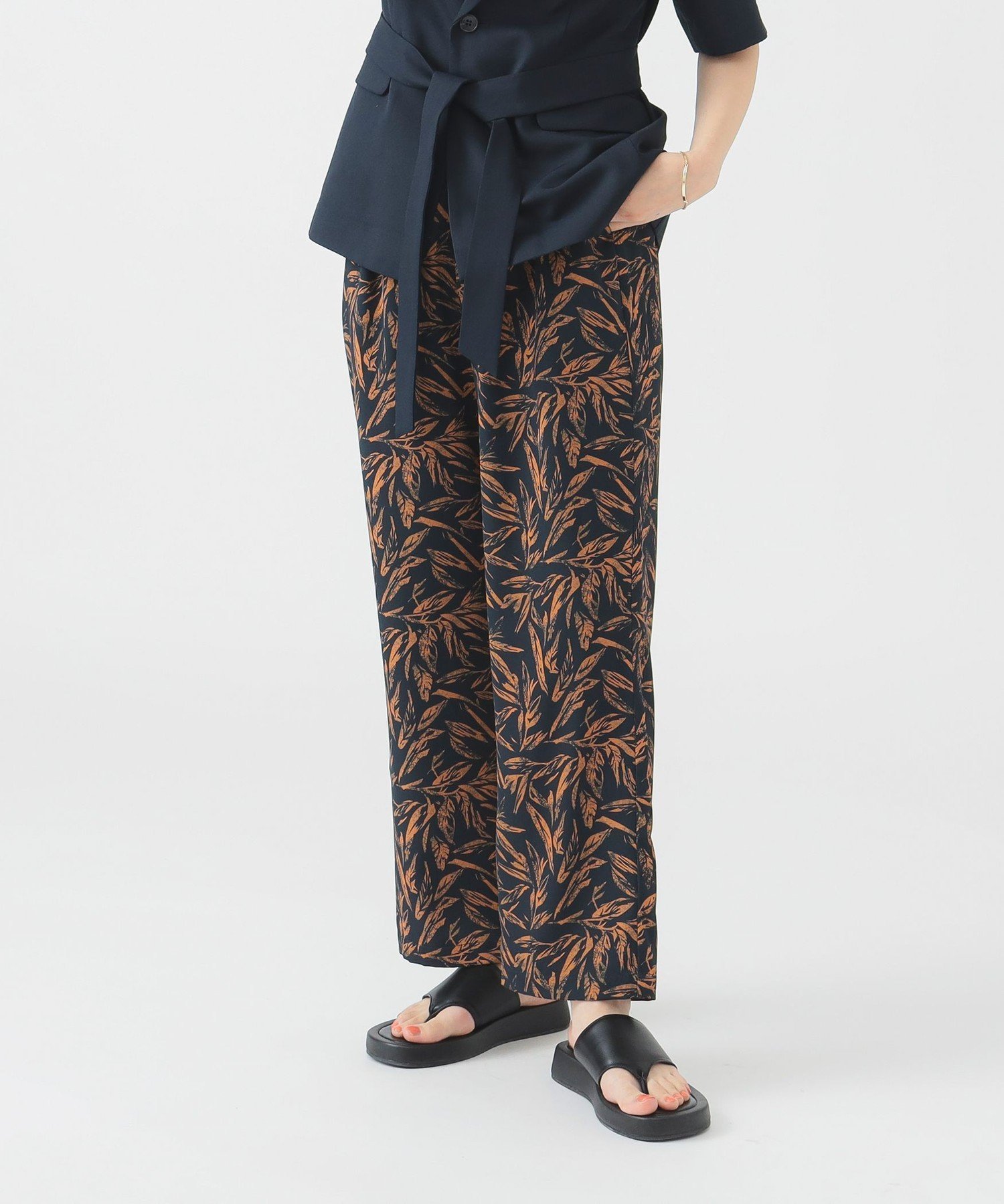 【ビーミングライフストアバイビームス/B:MING LIFE STORE by BEAMS】のアソート柄 パンツ(S~L) 25SS イージーパンツ 夏 楽ちん リラックス インテリア・キッズ・メンズ・レディースファッション・服の通販 founy(ファニー) 　ファッション　Fashion　レディースファッション　Fashion for Women　パンツ　Pants & Trousers　2025年　2025　2025春夏・S/S　Spring/Summer 2025 SS25　クール　Cool, Chic　シンプル　Simple, Minimal　ストレート　Straight, Straight Cut　リラックス　Relax, Relaxed Fit　リーフ　Leaf, Botanical Leaf　夏　Summer　楽ちん　Easy Fit, Comfortable　無地　Plain, Solid Color　ORANGE_leaf|ID: prp329100004561350 ipo3291000000032608245