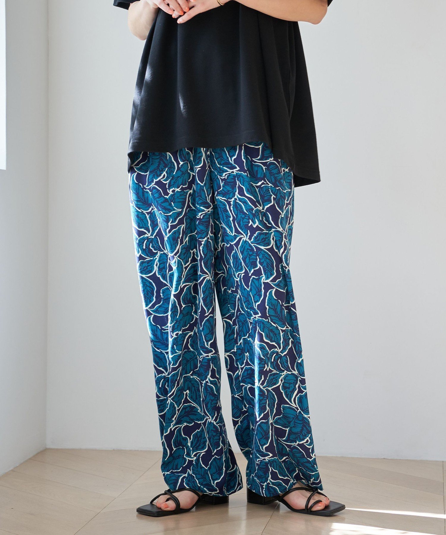 【コーエン/COEN】のリーフプリントイージーワイドパンツ 人気、トレンドファッション・服の通販 founy(ファニー) 　ファッション　Fashion　レディースファッション　Ladies' Fashion Online　パンツ　Pants　おすすめ　Recommend　ノースリーブ　No Sleeve　バランス　Balance　プリント　Print　ポケット　Pocket　リゾート　Resort　リラックス　Relax　 other-1|ID: prp329100004561365 ipo3291000000032474905