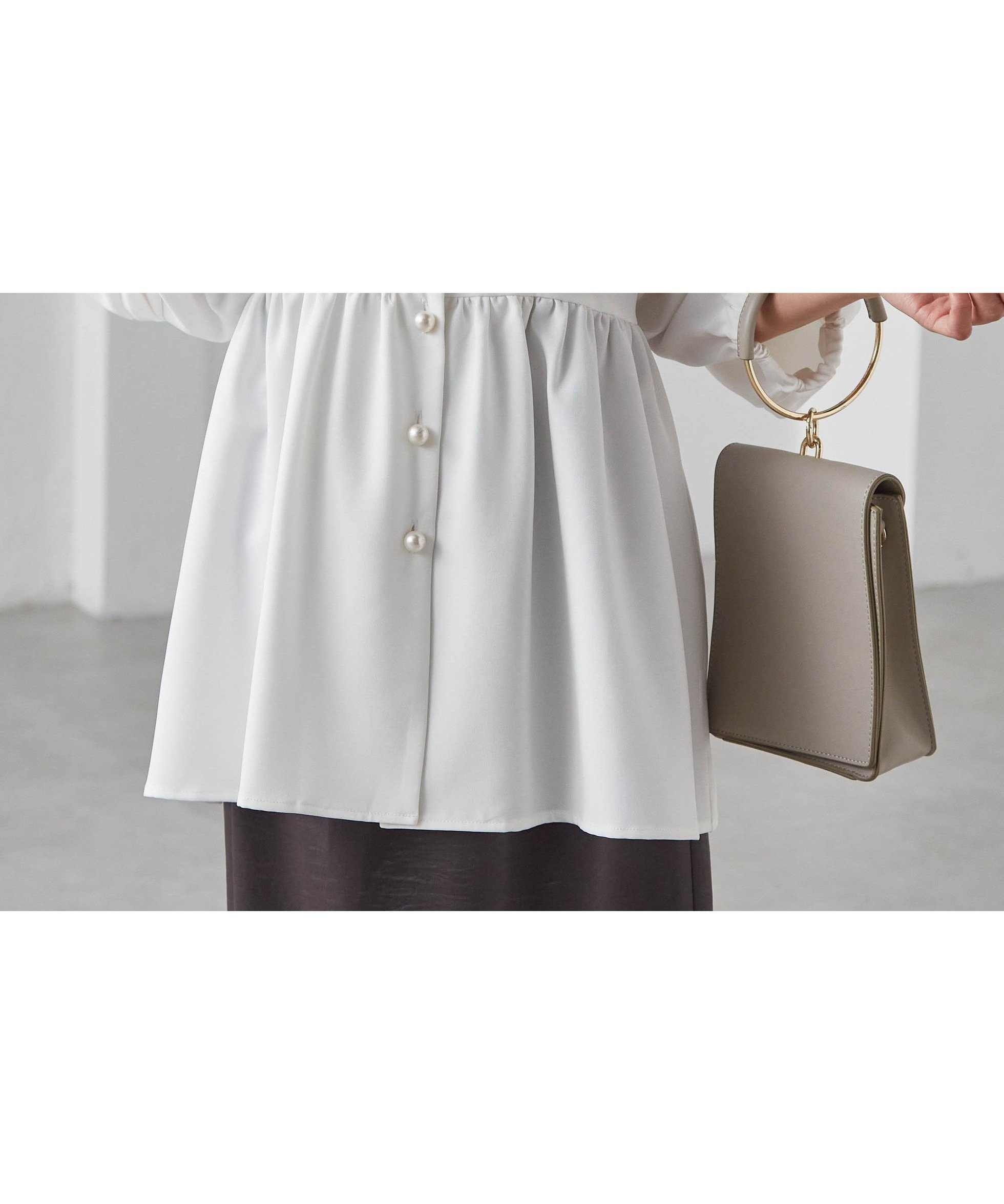 【ラナン/Ranan】のRANAN/【セットアップ対応】パールボタンペプラムブラウス 人気、トレンドファッション・服の通販 founy(ファニー) 　ファッション　Fashion　レディースファッション　WOMEN　トップス・カットソー　Tops/Tshirt　シャツ/ブラウス　Shirts/Blouses　ウォッシャブル　Washable　切替　Switching　ジャケット　Jacket　ストレッチ　Stretch　スリーブ　Sleeve　スーツ　Suit　セットアップ　Set Up　定番　Standard　パール　Pearl　フロント　Front　ペプラム　Peplum　ポケット　Pocket　エレガント 上品　Elegant　入学式　Entrance Ceremony　卒業式　Graduation Ceremony　結婚式　Wedding Ceremony　 other-1|ID: prp329100004561440 ipo3291000000032252032