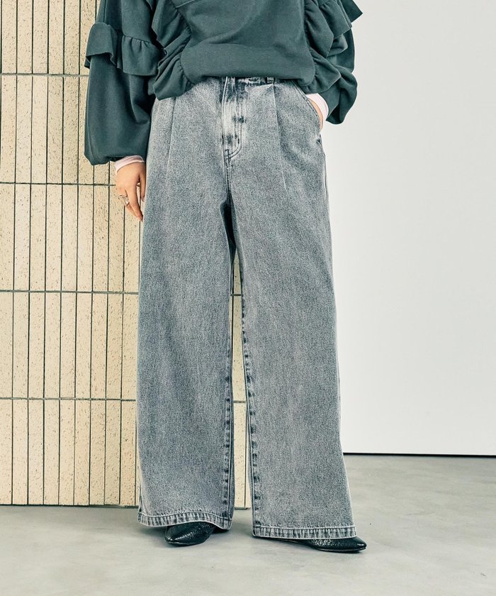 【レプシィム ローリーズファーム/LEPSIM LOWRYS FARM】のタックデニムパンツ インテリア・キッズ・メンズ・レディースファッション・服の通販 founy(ファニー) https://founy.com/ ファッション Fashion レディースファッション WOMEN パンツ Pants デニムパンツ Denim Pants おすすめ Recommend シンプル Simple ストレート Straight デニム Denim フロント Front 春 Spring |ID: prp329100004561478 ipo3291000000032252374