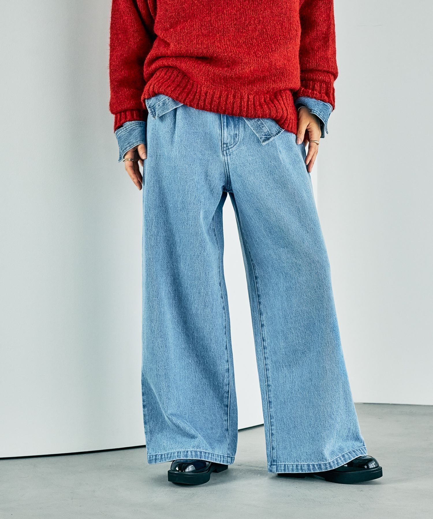 【レプシィム ローリーズファーム/LEPSIM LOWRYS FARM】のタックデニムパンツ インテリア・キッズ・メンズ・レディースファッション・服の通販 founy(ファニー) 　ファッション　Fashion　レディースファッション　WOMEN　パンツ　Pants　デニムパンツ　Denim Pants　おすすめ　Recommend　シンプル　Simple　ストレート　Straight　デニム　Denim　フロント　Front　春　Spring　ブルー81|ID: prp329100004561478 ipo3291000000032252378