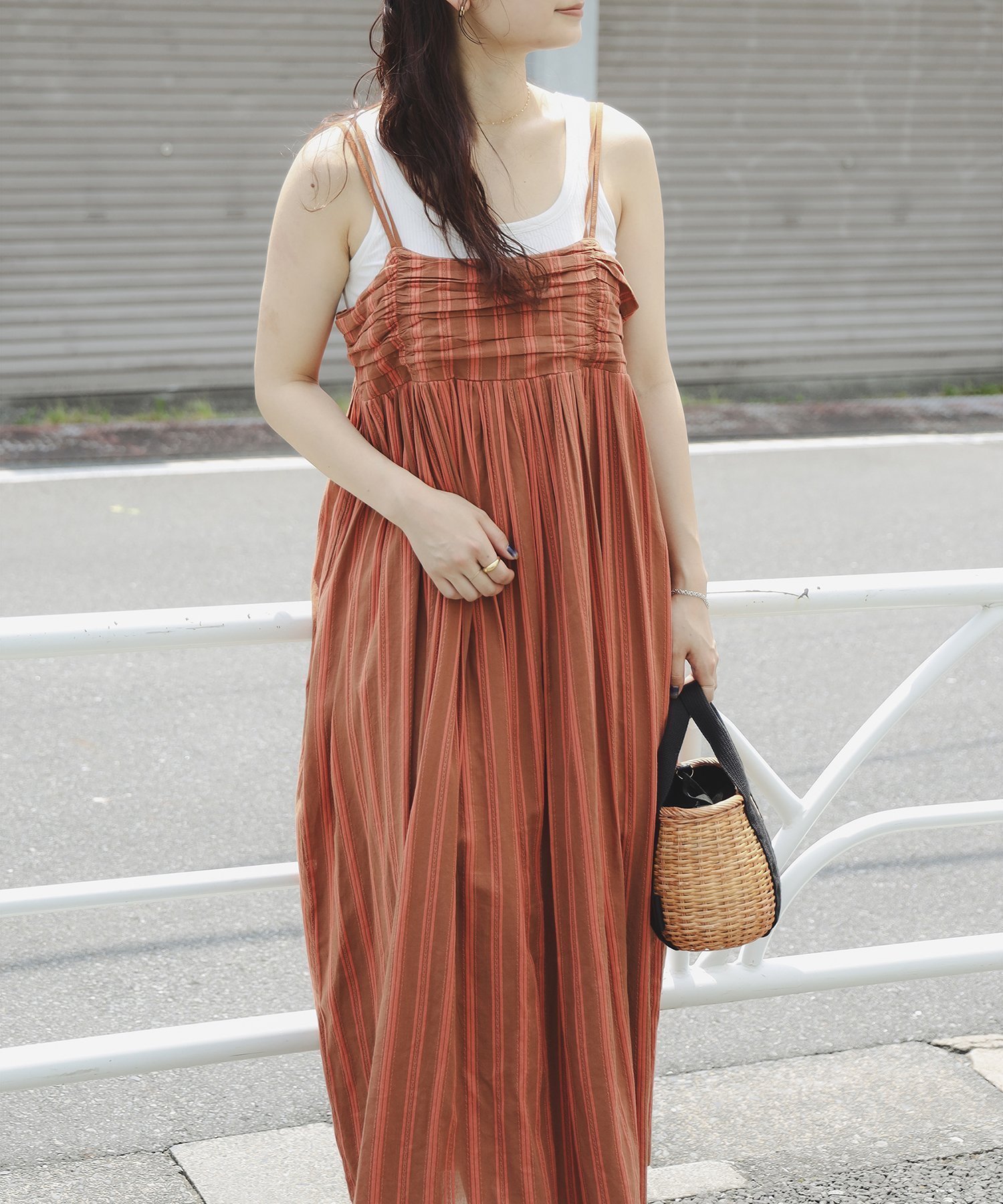 【ビーミングライフストアバイビームス/B:MING LIFE STORE by BEAMS】のインド ストライプ キャミ ワンピース(S~M) 25SS 夏まで使える リゾート 旅行 きれいめ おでかけ インテリア・キッズ・メンズ・レディースファッション・服の通販 founy(ファニー) 　ファッション　Fashion　レディースファッション　WOMEN　ワンピース　Dress　キャミワンピース　No Sleeve Dresses　インド　India　キャミ　Cami　ギャザー　Gather　ストライプ　Stripe　タッセル　Tassel　リゾート　Resort　おすすめ　Recommend　夏　Summer　旅行　Travel　2025年　2025　2025春夏・S/S　Ss,Spring/Summer,2025　BROWN_STRIPE|ID: prp329100004561502 ipo3291000000032252708