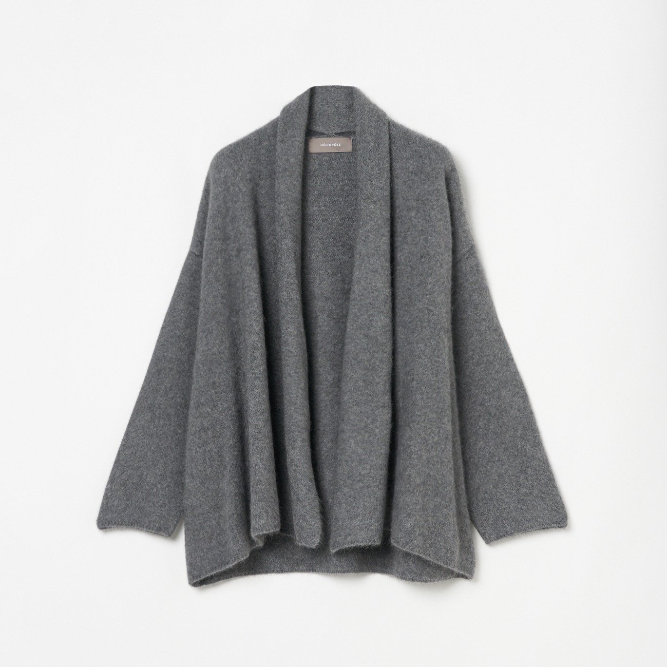 【エリオポール/heliopole】のRACCOON SHORT GOWN CARDIGAN インテリア・キッズ・メンズ・レディースファッション・服の通販 founy(ファニー) 　ファッション　Fashion　レディースファッション　WOMEN　トップス・カットソー　Tops/Tshirt　カーディガン　Cardigans　A/W・秋冬　Aw・Autumn/Winter・Fw・Fall-Winter　ミディアムグレー|ID: prp329100004561512 ipo3291000000032252817