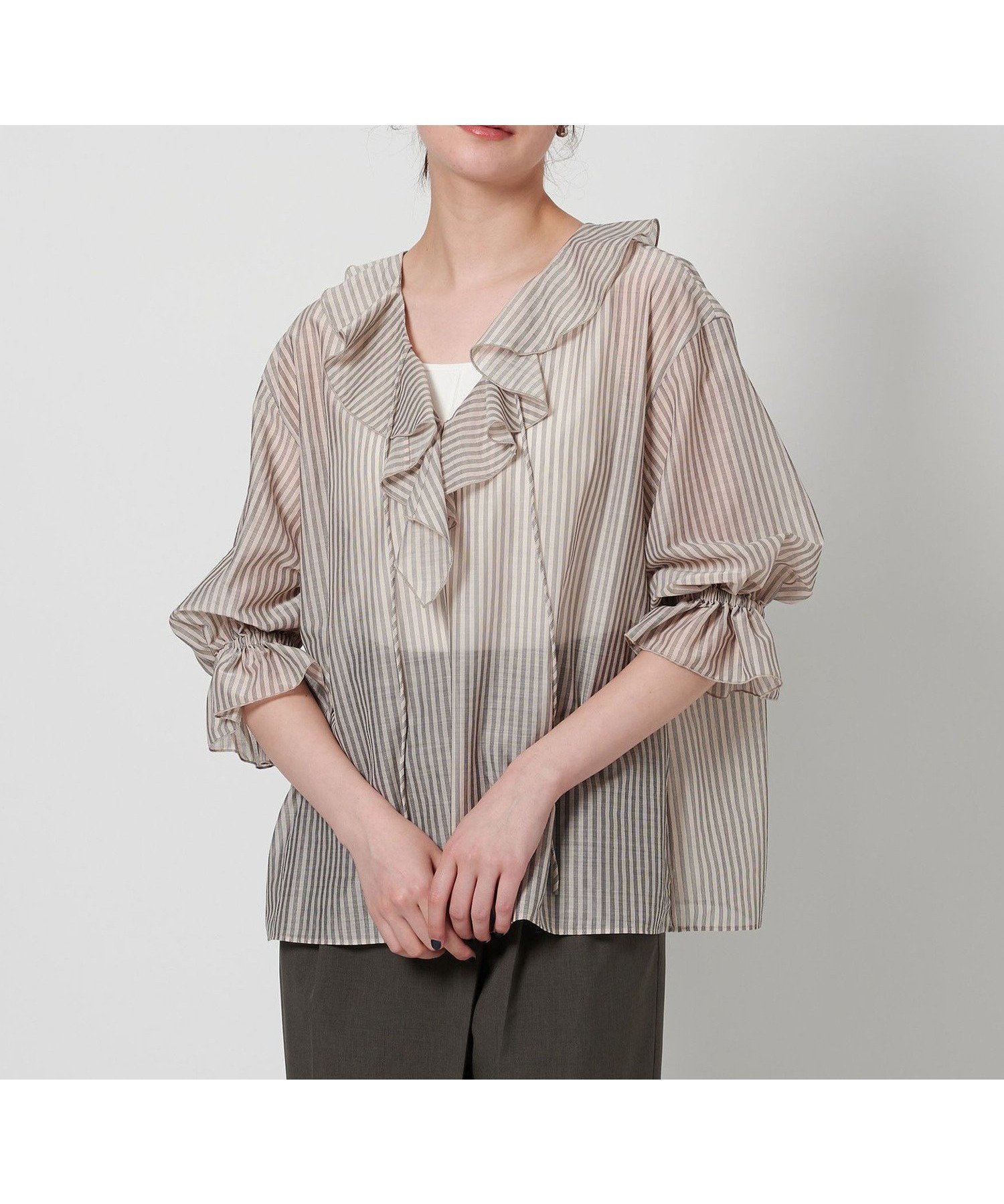 【ビューティ&ユース ユナイテッドアローズ/BEAUTY&YOUTH / UNITED ARROWS】のストライプ ラッフル ハーフスリーブ シャツ インテリア・キッズ・メンズ・レディースファッション・服の通販 founy(ファニー) 　ファッション　Fashion　レディースファッション　Fashion for Women　トップス・カットソー　Cut & Sew Tops　シャツ・ブラウス・オフィスカジュアル　Elegant Blouses & Button-Ups　おすすめ　Recommended / Our Picks　インナー　Innerwear　ジャケット　Jacket, Outerwear　ストライプ　Stripe, Striped Pattern　スリーブ　Sleeve, Long Sleeve / Short Sleeve　デニム　Denim, Jeans Material　ハーフ　Half, Half-Length　バランス　Balance, Style Balance　フェミニン　Feminine, Girly　フリル　Frill, Ruffle　ボトム　Bottoms, Lower Wear　ラッフル　Ruffle, Frill　リボン　Ribbon, Bow　人気　Popular, Best Seller　無地　Plain, Solid Color　その他1|ID: prp329100004561563 ipo3291000000033228818