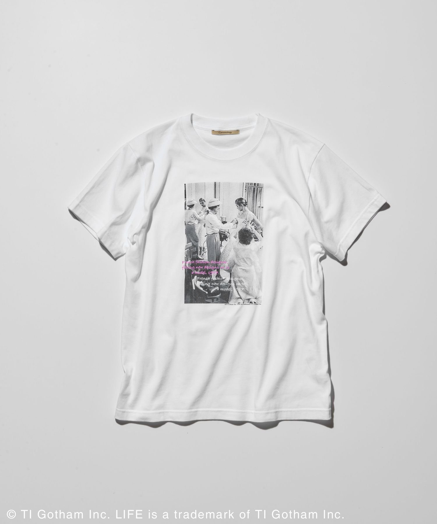 【カレンソロジー/Curensology】の【LIFE PICTURE COLLECTION】別注CHTシャツ(タテ) インテリア・キッズ・メンズ・レディースファッション・服の通販 founy(ファニー) 　ファッション　Fashion　レディースファッション　Fashion for Women　トップス・カットソー　Cut & Sew Tops　シャツ・ブラウス・オフィスカジュアル　Elegant Blouses & Button-Ups　ロングTシャツ・Tシャツ　Longline T-Shirts & Tees　アクセサリー　Fashion Accessories　インナー　Innerwear　エレガント 上品　Elegant　ヴィンテージ　Vintage Style　春　Spring　洗える　Machine Washable　カットソー　Cut and Sewn Top　キャラクター　Character, Licensed Characters　グラフィック　Graphic, Graphic Design　コレクション　Collection, Seasonal Line　シンプル　Simple, Minimal　ジャケット　Jacket, Outerwear　スペシャル　Special, Limited Edition　スリーブ　Sleeve, Long Sleeve / Short Sleeve　雑誌　Magazine, Fashion Magazine　フロント　Front, Front Design　プリント　Print, Printed Pattern　別注　Limited Edition, Custom Order　モノトーン　Monotone, Black and White　ロング　Long, Long-Length　おすすめ　Recommended / Our Picks　夏　Summer　ホワイト02|ID: prp329100004561730 ipo3291000000032318589