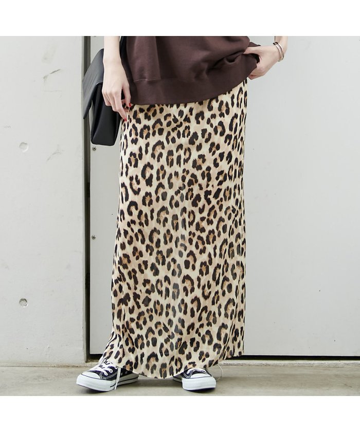 【ルージュヴィフラクレ/Rouge vif la cle】のレオパード柄ロングスカート インテリア・キッズ・メンズ・レディースファッション・服の通販 founy(ファニー) https://founy.com/ ファッション Fashion レディースファッション WOMEN スカート Skirt ロングスカート Long Skirt カットソー Cut And Sew サンダル Sandals シンプル Simple ジャケット Jacket スタイリッシュ Stylish スニーカー Sneakers ヒョウ Leopard モダン Modern レオパード Leopard ロング Long |ID: prp329100004561873 ipo3291000000032256002
