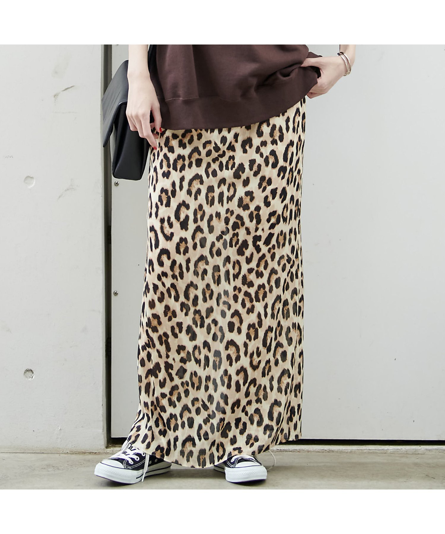 【ルージュヴィフラクレ/Rouge vif la cle】のレオパード柄ロングスカート 人気、トレンドファッション・服の通販 founy(ファニー) 　ファッション　Fashion　レディースファッション　WOMEN　スカート　Skirt　ロングスカート　Long Skirt　カットソー　Cut And Sew　サンダル　Sandals　シンプル　Simple　ジャケット　Jacket　スタイリッシュ　Stylish　スニーカー　Sneakers　ヒョウ　Leopard　モダン　Modern　レオパード　Leopard　ロング　Long　 other-1|ID: prp329100004561873 ipo3291000000032256002