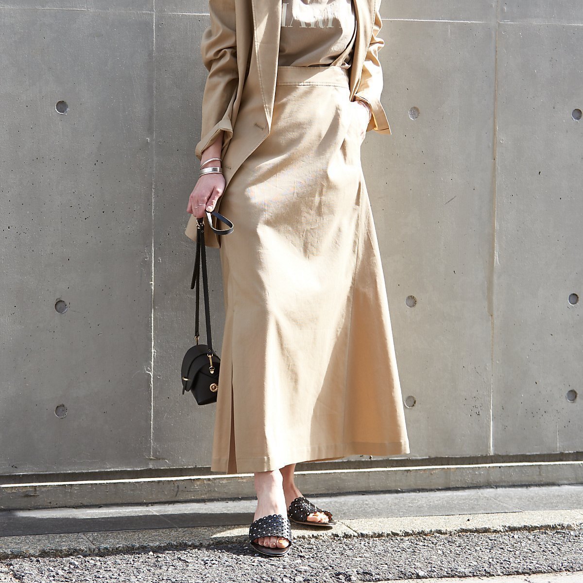 【ルージュヴィフラクレ/Rouge vif la cle】の【セットアップ対応】ストレッチリネンサスペンダースカート インテリア・キッズ・メンズ・レディースファッション・服の通販 founy(ファニー) 　ファッション　Fashion　レディースファッション　WOMEN　セットアップ　Setup　スカート　Skirt　おすすめ　Recommend　サスペンダー　Suspenders　ジャケット　Jacket　スリット　Slit　セットアップ　Set Up　トレンド　Trend　フレア　Flare　マキシ　Maxi　リブニット　Rib Knit　ワイド　Wide　人気　Popularity　台形　Trapezoid　夏　Summer　ベージュ|ID: prp329100004561949 ipo3291000000032256410