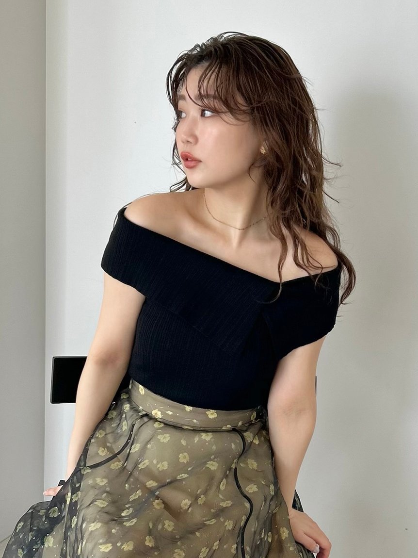 【フレイ アイディー/FRAY I.D】の2wayオフショルスリットニット インテリア・キッズ・メンズ・レディースファッション・服の通販 founy(ファニー) 　ファッション　Fashion　レディースファッション　WOMEN　トップス・カットソー　Tops/Tshirt　ニット　Knit Tops　おすすめ　Recommend　アシンメトリー　Asymmetry　エレガント 上品　Elegant　シルク　Silk　シンプル　Simple　スリット　Slit　ミックス　Mix　リブニット　Rib Knit　BLK[009]|ID: prp329100004562734 ipo3291000000032262678