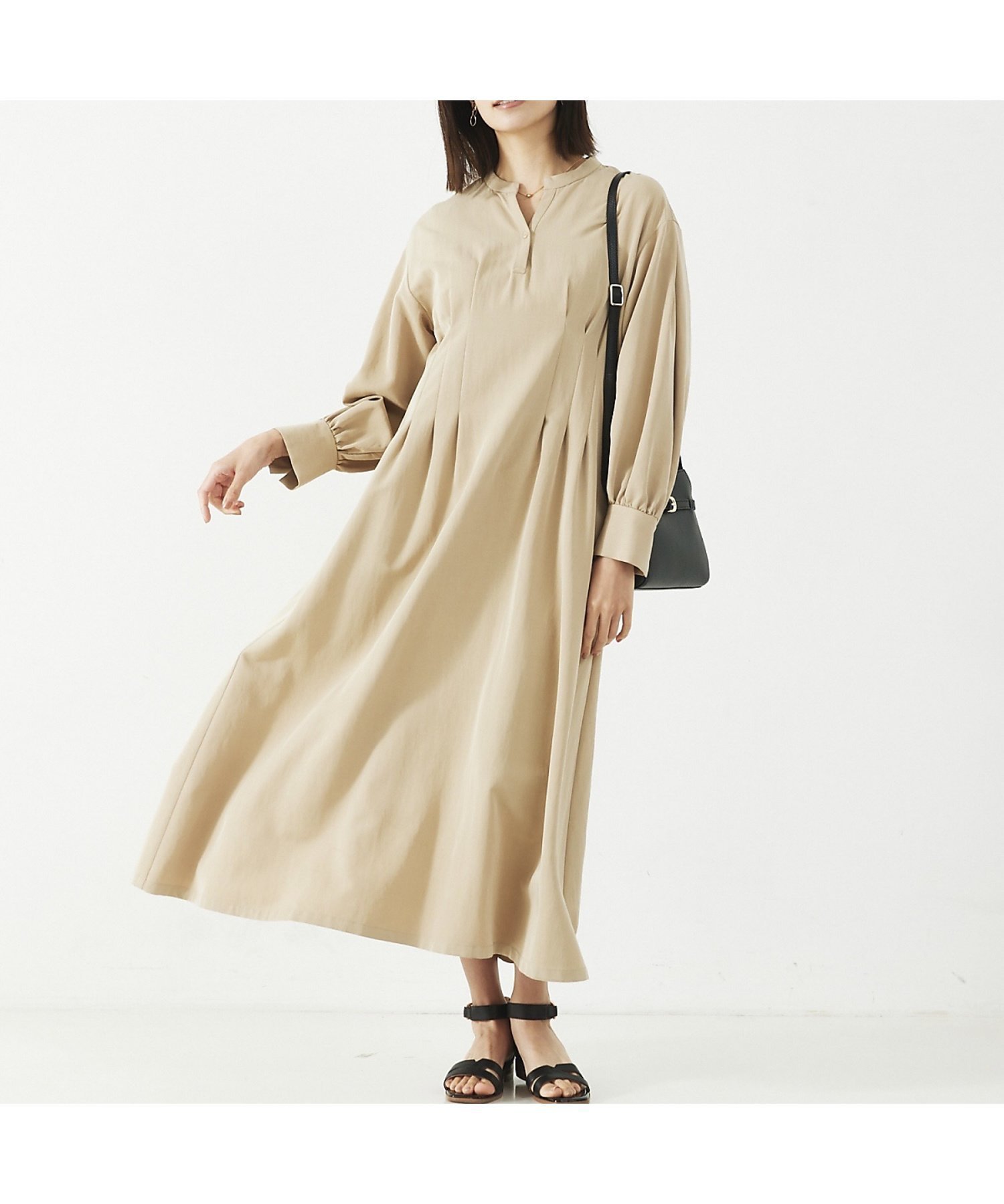 【アバハウスマヴィ/abahouse mavie】の【大人のいちまんワンピ】ウエストタックワンピース インテリア・キッズ・メンズ・レディースファッション・服の通販 founy(ファニー) 　ファッション　Fashion　レディースファッション　Fashion for Women　ワンピース　Dresses　とろみ　Fluid, Flowy Fabric　エレガント 上品　Elegant　シューズ　Shoes, Footwear　ベージュ|ID: prp329100004562760 ipo3291000000033828480