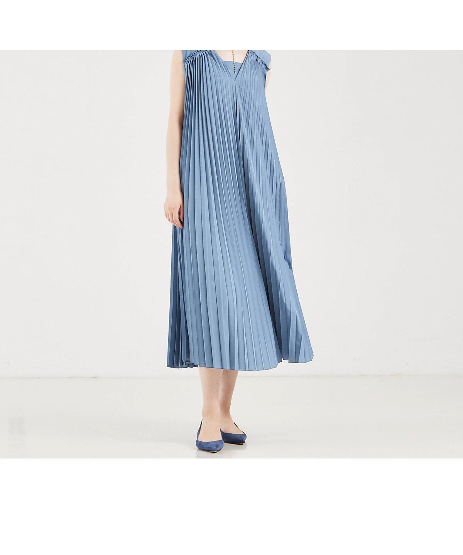 【カリテ/qualite】のサーキュラープリーツワンピース インテリア・キッズ・メンズ・レディースファッション・服の通販 founy(ファニー) 　ファッション　Fashion　レディースファッション　Fashion for Women　ワンピース　Dresses　おすすめ　Recommended / Our Picks　ネックレス　Necklace, Pendant Necklace　ペチコート　Petticoat, Underskirt　ポケット　Pocket, Pocket Detail　夏　Summer　ブルー|ID: prp329100004562770 ipo3291000000033828621