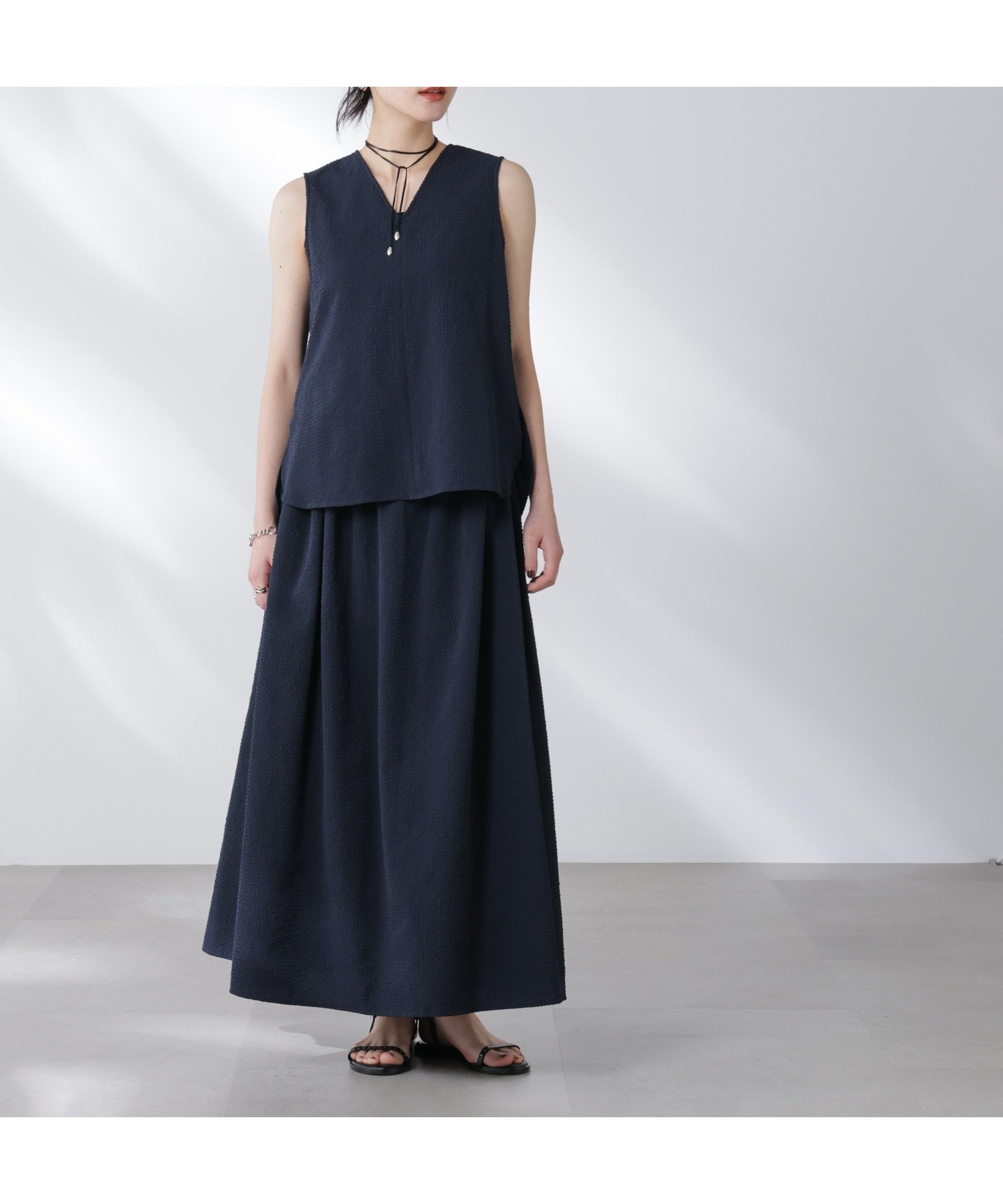 【ナノ ユニバース/nano universe】のサッカーブラウス×スカートセットアップ インテリア・キッズ・メンズ・レディースファッション・服の通販 founy(ファニー) 　ファッション　Fashion　レディースファッション　WOMEN　セットアップ　Setup　スカート　Skirt　ウォッシャブル　Washable　ギャザー　Gather　サッカー　Soccer　サンダル　Sandals　シンプル　Simple　スピンドル　Spindle　スポーツ　Sports　セットアップ　Set Up　トレンド　Trend　ノースリーブ　No Sleeve　フレア　Flare　ラウンド　Round　ロング　Long　ワンポイント　One Point　おすすめ　Recommend　夏　Summer　2025年　2025　ネイビー|ID: prp329100004562807 ipo3291000000032263373