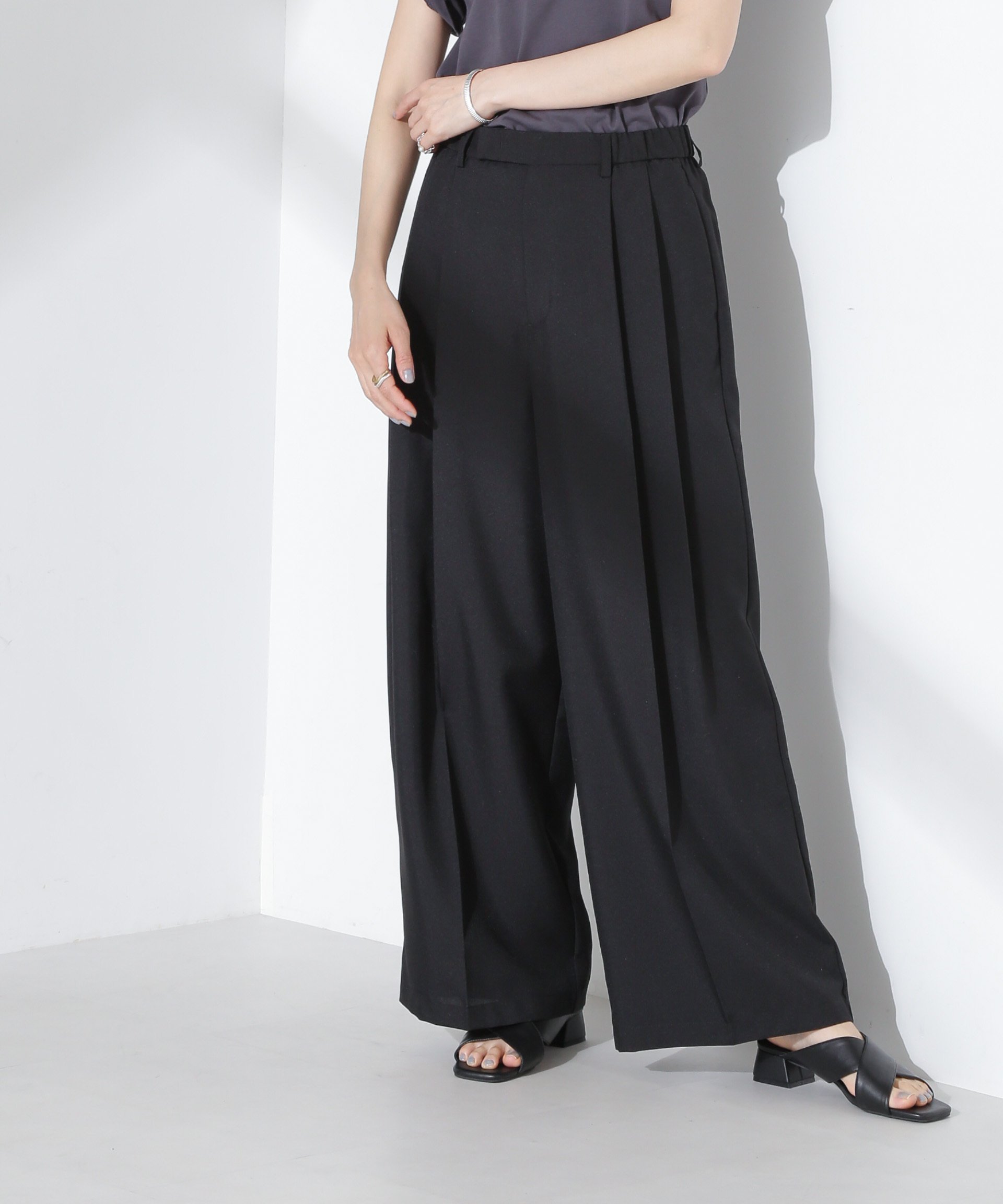 【ナノ ユニバース/nano universe】のツータックパンツ インテリア・キッズ・メンズ・レディースファッション・服の通販 founy(ファニー) 　ファッション　Fashion　レディースファッション　WOMEN　パンツ　Pants　コンパクト　Compact　シンプル　Simple　フロント　Front　ロング　Long　ワイド　Wide　エレガント 上品　Elegant　2025年　2025　2025春夏・S/S　Ss,Spring/Summer,2025　ブラック|ID: prp329100004562812 ipo3291000000032263446
