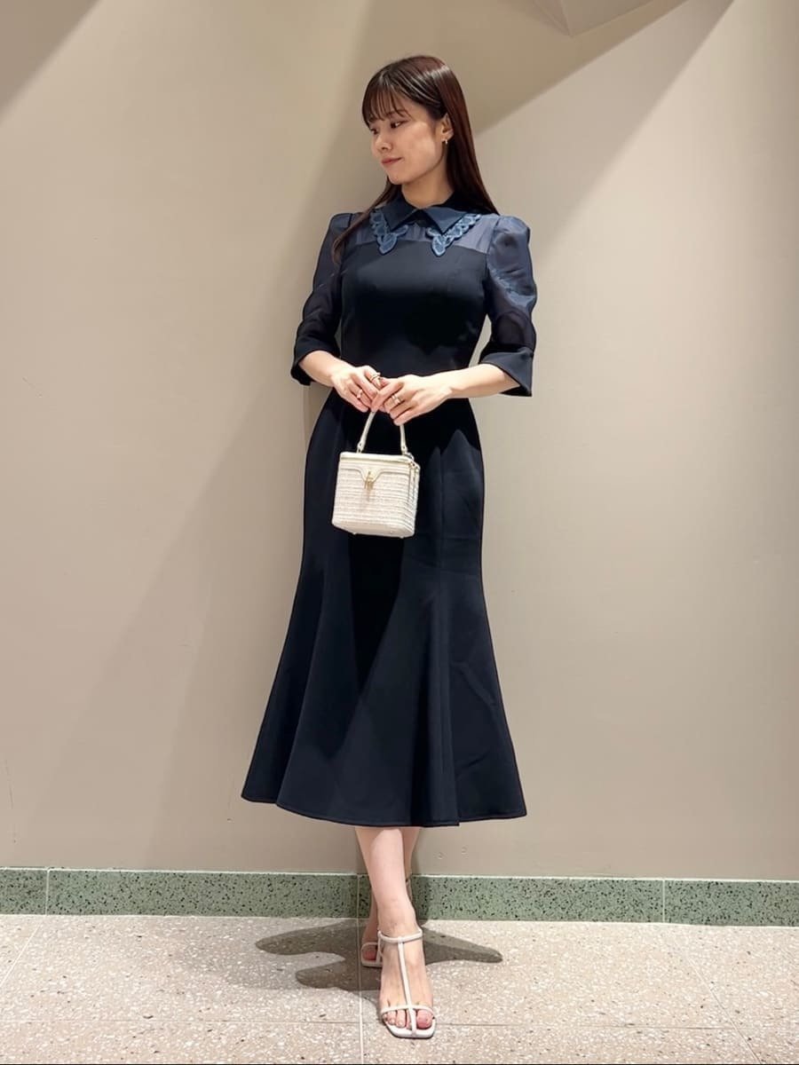 【スナイデル/SNIDEL】のダブルカラーマーメイドドレス インテリア・キッズ・メンズ・レディースファッション・服の通販 founy(ファニー) 　ファッション　Fashion　レディースファッション　Fashion for Women　ワンピース　Dresses　フォーマル・パーティードレス・結婚式用ドレス　Elegant & Casual Dresses　ウェーブ　Wavy Pattern　エレガント 上品　Elegant　クラシカル　Classical, Vintage-Inspired　今季　This Season, Current Season　シアー　Sheer, See-Through　ストレート　Straight, Straight Cut　ダブル　Double, Double-Breasted　トレンド　Trend, Trending Now　ドッキング　Docking, Mixed Material　ドレス　Dress, One-Piece　フィット　Fit, Slim Fit　フェミニン　Feminine, Girly　フォーマル　Formal, Dressy　フレア　Flare, Flared　リボン　Ribbon, Bow　レース　Lace, Lace Fabric　おすすめ　Recommended / Our Picks　NVY[089]|ID: prp329100004562830 ipo3291000000033039834