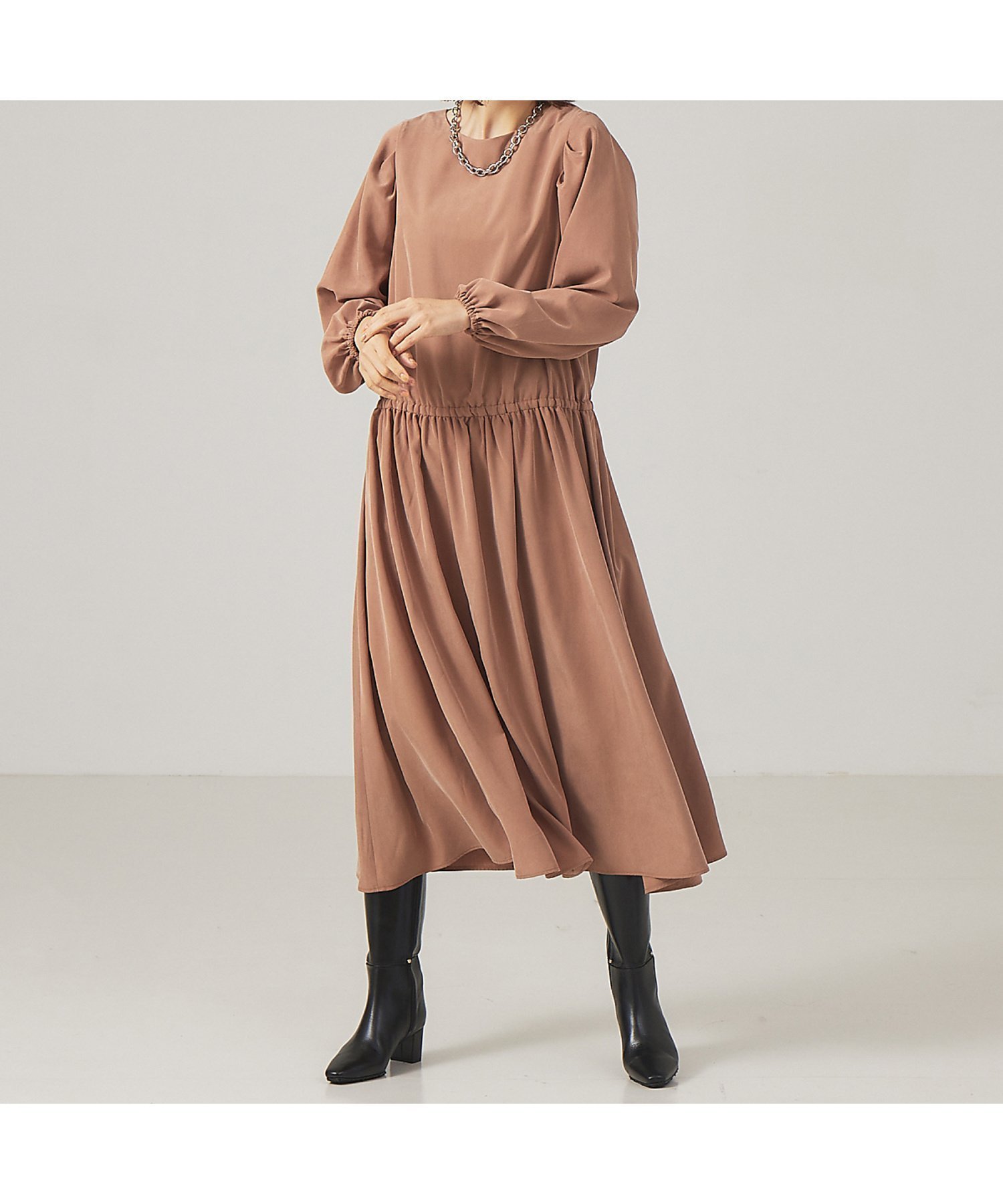 【カリテ/qualite】の【WEB・一部店舗限定】フィブリルボリュームスリーブワンピース インテリア・キッズ・メンズ・レディースファッション・服の通販 founy(ファニー) 　ファッション　Fashion　レディースファッション　WOMEN　ワンピース　Dress　おすすめ　Recommend　エレガント 上品　Elegant　シンプル　Simple　ジュエリー　Jewelry　トレンド　Trend　ベーシック　Basic　モカ|ID: prp329100004562919 ipo3291000000032264314
