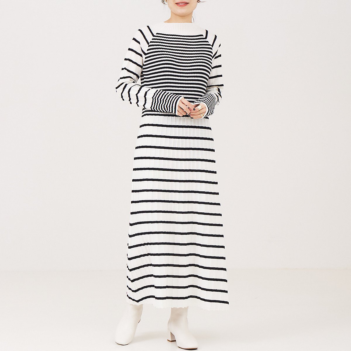 【ルージュヴィフラクレ/Rouge vif la cle】のワイドリブニットワンピース インテリア・キッズ・メンズ・レディースファッション・服の通販 founy(ファニー) 　ファッション　Fashion　レディースファッション　Fashion for Women　ワンピース　Dresses　ニットワンピース　Knit Dresses　おすすめ　Recommended / Our Picks　クラシック　Classic, Timeless Style　ジャケット　Jacket, Outerwear　フィット　Fit, Slim Fit　ブルゾン　Blouson, Bomber Jacket　ボトム　Bottoms, Lower Wear　ボトルネック　Bottle Neck, Mock Neck　ボーダー　Border, Stripe　ビジネス 仕事 通勤　Business / Work / Commuting　その他|ID: prp329100004562922 ipo3291000000033648502