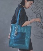 【ハレ/HARE】のマルチポケットカラートートバッグ 人気、トレンドファッション・服の通販 founy(ファニー) ファッション Fashion レディースファッション WOMEN バッグ Bag おすすめ Recommend キーホルダー Key Ring サテン Satin チャーム Charm パイピング Piping フロント Front ポケット Pocket リップ Lip エレガント 上品 Elegant ビジネス 仕事 通勤 Business thumbnail グリーン75|ID: prp329100004562987 ipo3291000000032264953