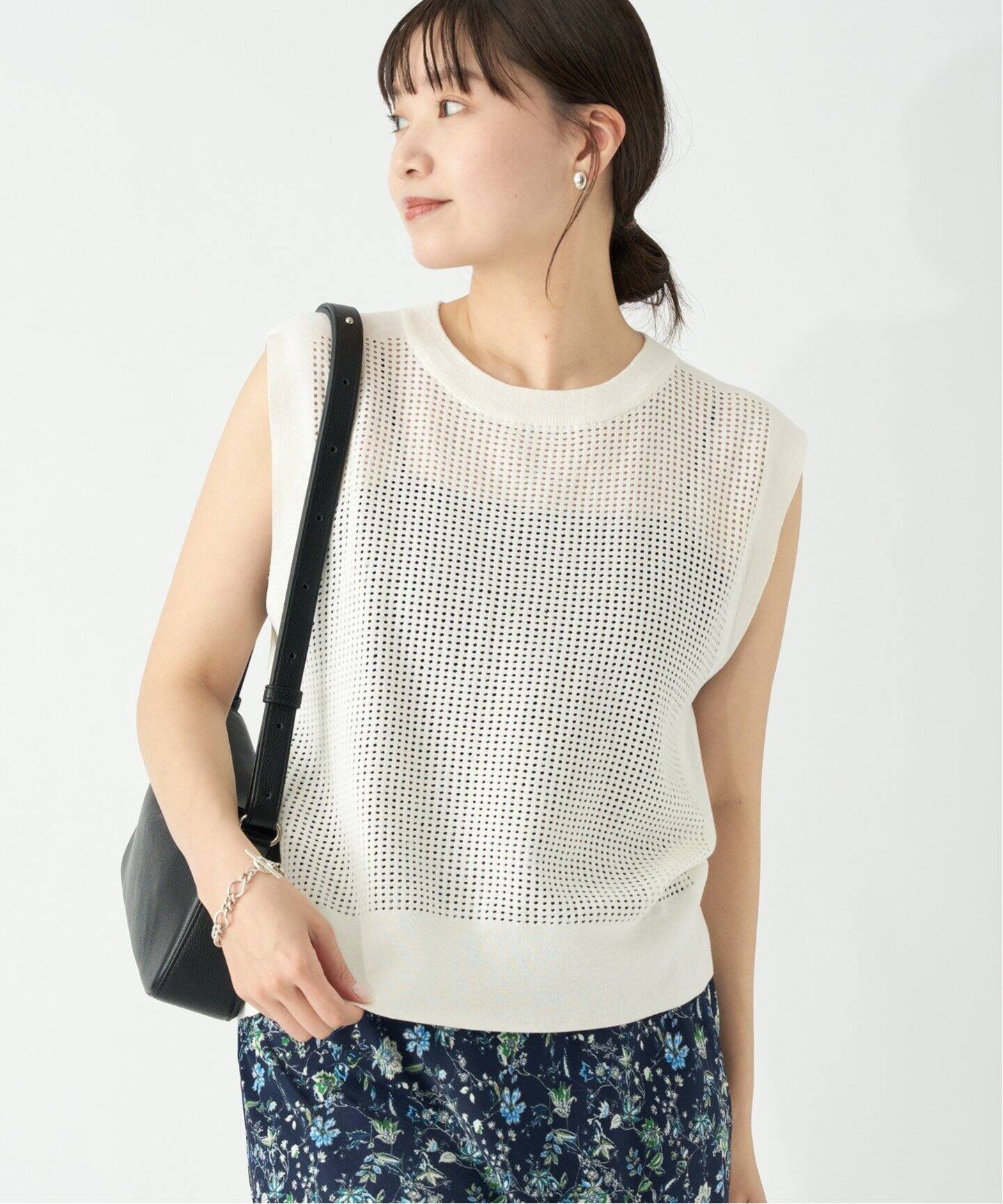 【イエナ/IENA】の《WEB限定/追加2》アイレットニットベスト インテリア・キッズ・メンズ・レディースファッション・服の通販 founy(ファニー) 　ファッション　Fashion　レディースファッション　Ladies' Fashion Online　アウター　Coat Outerwear　トップス・カットソー　Tops/Tshirt　ニット　Knit Tops　ベスト/ジレ　Gilets/Vests　2025年　2025　2025春夏・S/S　Ss,Spring/Summer,2025　ホワイト|ID: prp329100004563007 ipo3291000000032661069