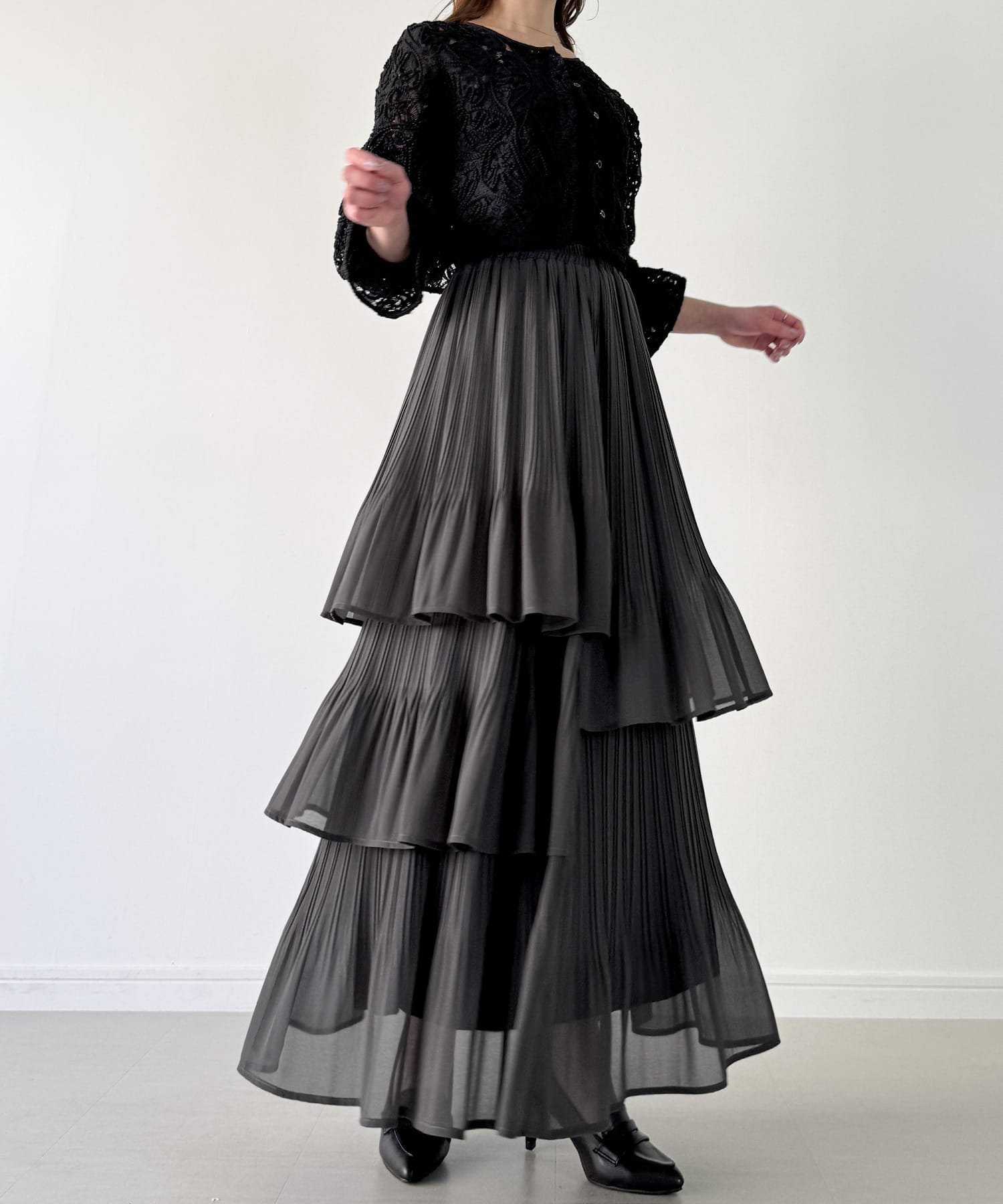 【ジュノア/JUNOAH】のプリーツティアードスカート インテリア・キッズ・メンズ・レディースファッション・服の通販 founy(ファニー) 　ファッション　Fashion　レディースファッション　WOMEN　スカート　Skirt　ティアードスカート　Tiered Skirts　チャコール|ID: prp329100004563024 ipo3291000000032265501