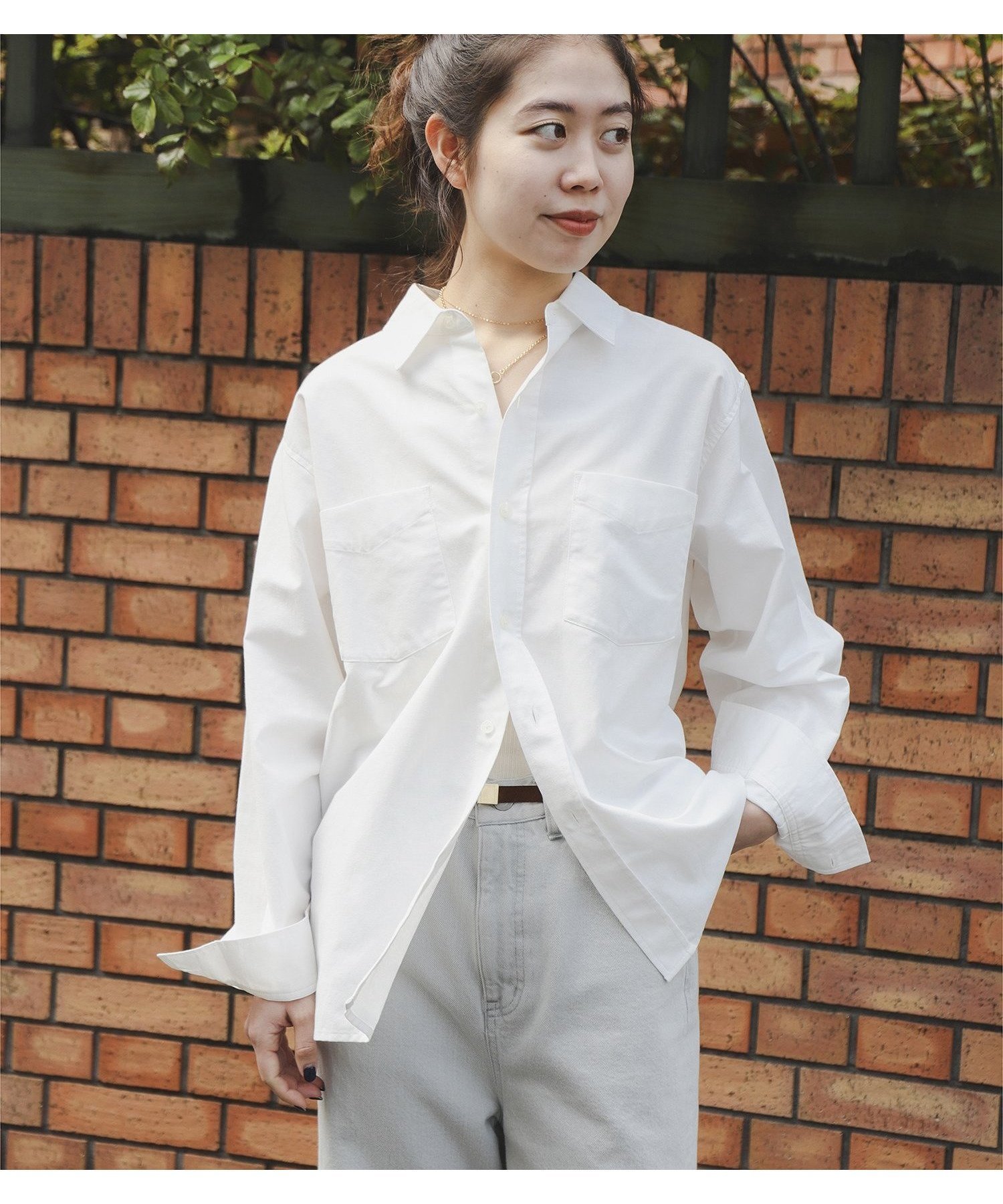 【ビーミングライフストアバイビームス/B:MING LIFE STORE by BEAMS】の【洗える】オックスオーバー シャツ(S~M) 25SS ロングシーズン 冷房対策 UV対策 ウォッシャブル 羽織り インテリア・キッズ・メンズ・レディースファッション・服の通販 founy(ファニー) 　ファッション　Fashion　レディースファッション　Fashion for Women　トップス・カットソー　Cut & Sew Tops　シャツ・ブラウス・オフィスカジュアル　Elegant Blouses & Button-Ups　インナー　Innerwear　ウォッシャブル　Machine Washable　春　Spring　洗える　Machine Washable　シンプル　Simple, Minimal　ビスチェ　Bustier, Corset Top　ポケット　Pocket, Pocket Detail　羽織　Haori, Light Jacket　ロング　Long, Long-Length　2025年　2025　2025春夏・S/S　Spring/Summer 2025 SS25　OFF_WHITE|ID: prp329100004563043 ipo3291000000033556276