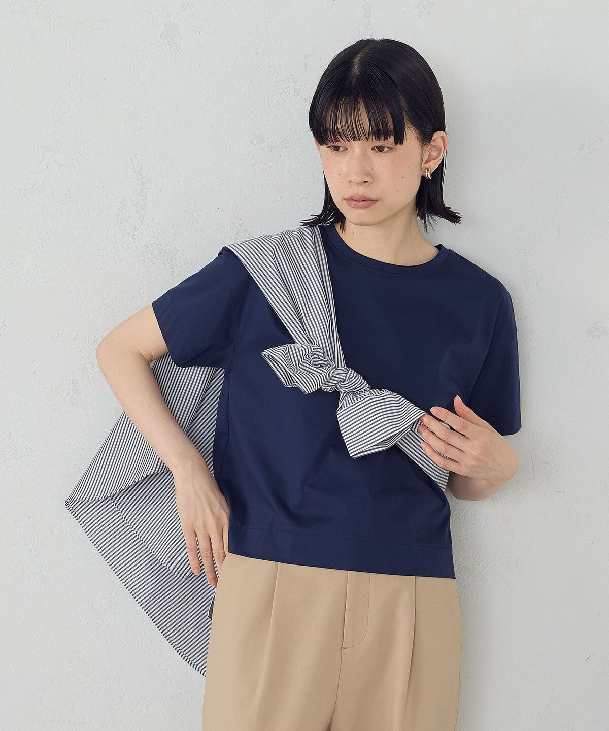 【コムサイズム/COMME CA ISM】のボックスシルエット クロップド丈 Tシャツ インテリア・キッズ・メンズ・レディースファッション・服の通販 founy(ファニー) 　ファッション　Fashion　レディースファッション　Fashion for Women　トップス・カットソー　Cut & Sew Tops　シャツ・ブラウス・オフィスカジュアル　Elegant Blouses & Button-Ups　ロングTシャツ・Tシャツ　Longline T-Shirts & Tees　クロップド　Cropped, Short Length　コンパクト　Compact, Small Size　ダブル　Double, Double-Breasted　バランス　Balance, Style Balance　ボックス　Boxy, Box Shape　ボトム　Bottoms, Lower Wear　ポケット　Pocket, Pocket Detail　おすすめ　Recommended / Our Picks　エレガント 上品　Elegant　ネイビー|ID: prp329100004563186 ipo3291000000033596238