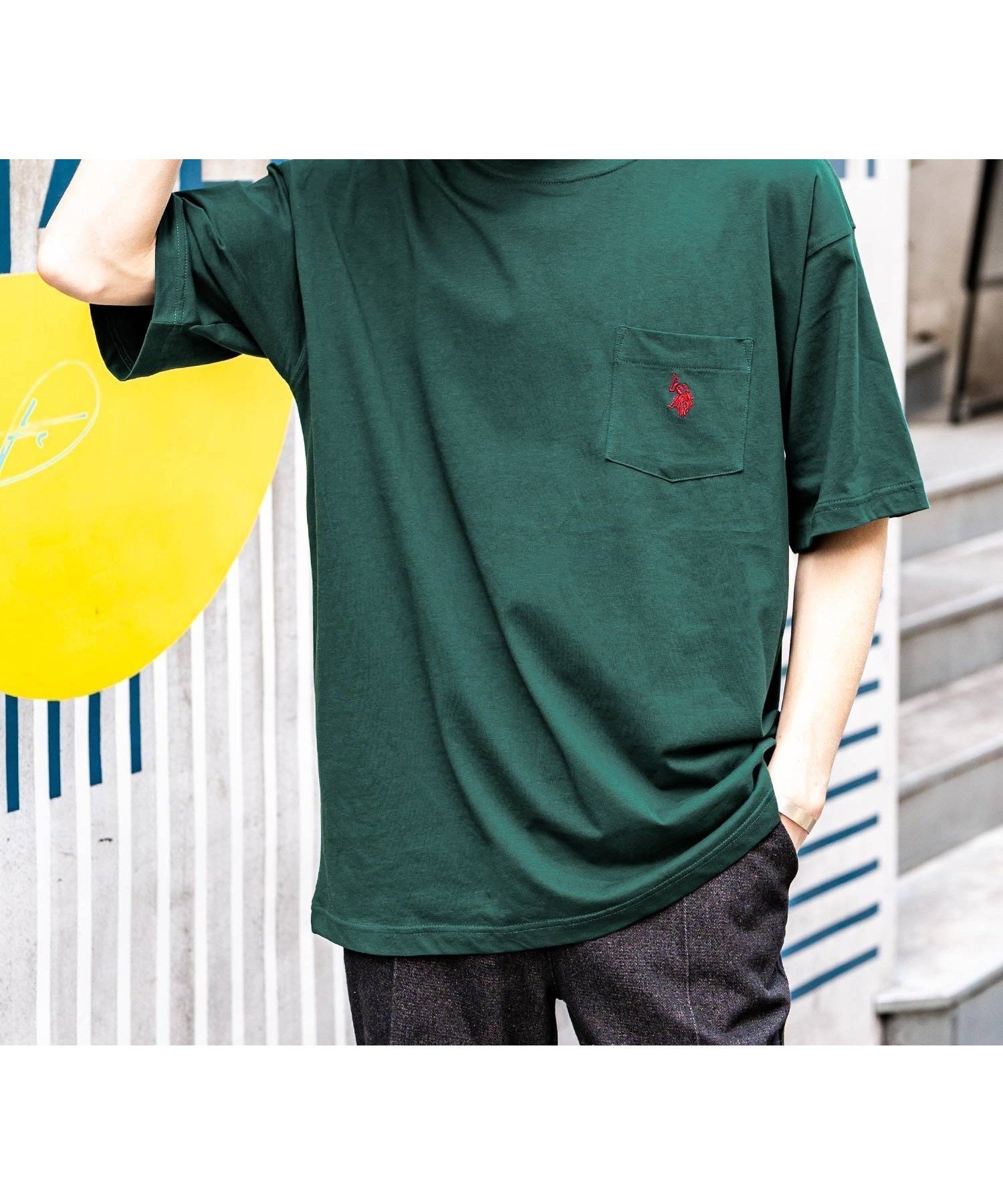 【ロッキーモンロー/Rocky Monroe】のU.S. POLO ASSN. ワンポイントロゴ半袖Tシャツ インテリア・キッズ・メンズ・レディースファッション・服の通販 founy(ファニー) 　ファッション　Fashion　レディースファッション　Fashion for Women　トップス・カットソー　Cut & Sew Tops　シャツ・ブラウス・オフィスカジュアル　Elegant Blouses & Button-Ups　ロングTシャツ・Tシャツ　Longline T-Shirts & Tees　シンプル　Simple, Minimal　バランス　Balance, Style Balance　パターン　Pattern, Design Print　フォルム　Silhouette, Form　フロント　Front, Front Design　プリント　Print, Printed Pattern　ボーダー　Border, Stripe　ポケット　Pocket, Pocket Detail　半袖　Short Sleeve, Half Sleeve　メンズ　Men's, Menswear　リラックス　Relax, Relaxed Fit　ワンポイント　One Point, Statement Accent　再入荷　Restock / Back in Stock　おすすめ　Recommended / Our Picks　C.ダークグリーン|ID: prp329100004563202 ipo3291000000033595379