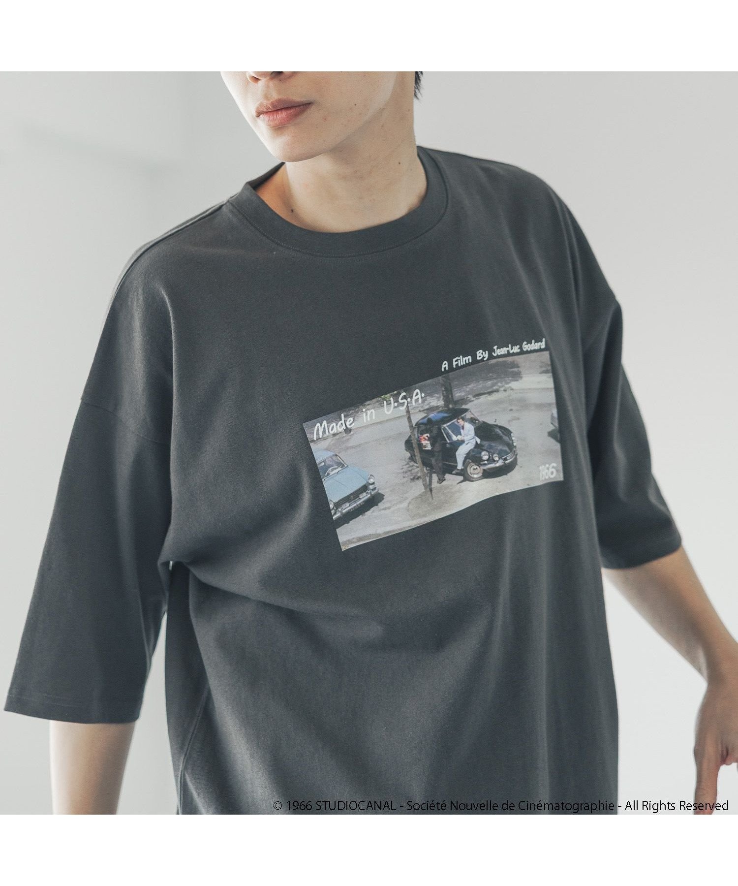 【ローリーズファーム/LOWRYS FARM】の【UNISEX】ジャン・リュック・ゴダール映画作品/ゴダールフォトTSS インテリア・キッズ・メンズ・レディースファッション・服の通販 founy(ファニー) 　ファッション　Fashion　レディースファッション　Fashion for Women　ユニセックス　Unisex, Genderless　インナー　Innerwear　ショート　Short, Short Length　スリーブ　Sleeve, Long Sleeve / Short Sleeve　フランス　France, French　プリント　Print, Printed Pattern　リュック　Backpack, Rucksack　チャコールグレー18/Made in USA|ID: prp329100004563292 ipo3291000000033608950