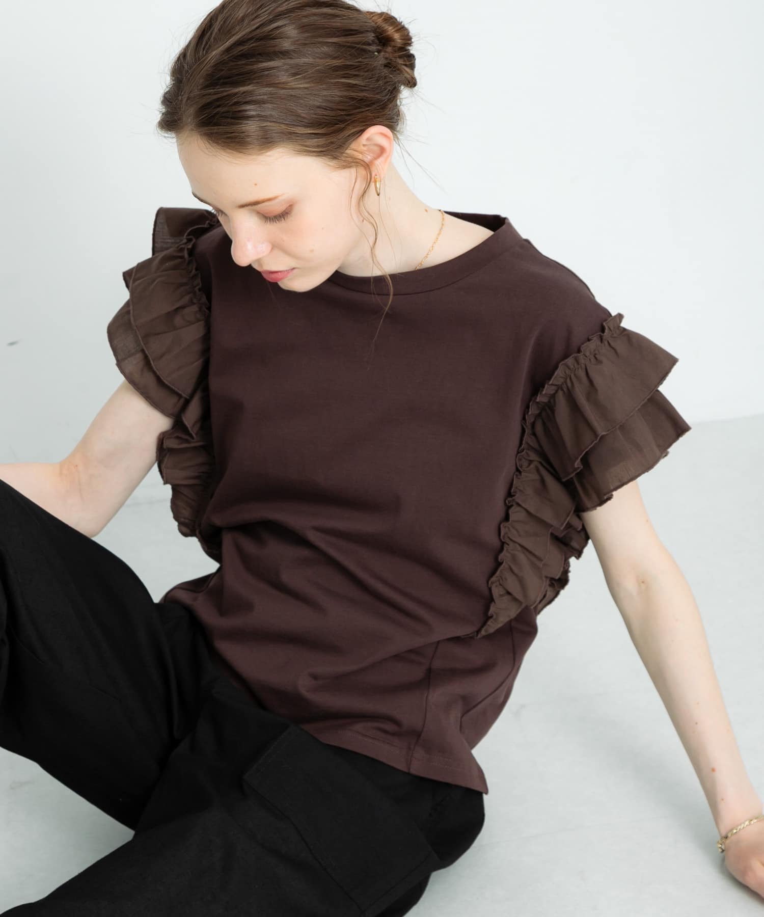 【サニーレーベル/Sonny Label / URBAN RESEARCH】のフリルフレンチスリーブプルオーバー インテリア・キッズ・メンズ・レディースファッション・服の通販 founy(ファニー) 　ファッション　Fashion　レディースファッション　WOMEN　トップス・カットソー　Tops/Tshirt　プルオーバー　Pullover　2025年　2025　2025春夏・S/S　Ss,Spring/Summer,2025　おすすめ　Recommend　カットソー　Cut And Sew　シンプル　Simple　デニム　Denim　フリル　Frills　ワイド　Wide　夏　Summer　S/S・春夏　Ss・Spring/Summer　ブラウン|ID: prp329100004563448 ipo3291000000032270653