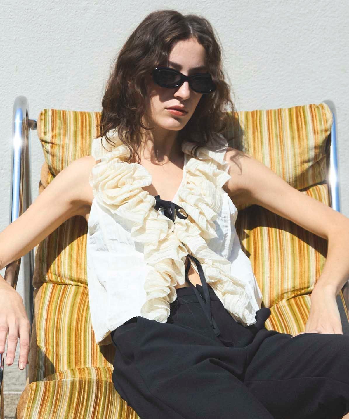 【メゾンスペシャル/MAISON SPECIAL】のWasher Ruffle Tops インテリア・キッズ・メンズ・レディースファッション・服の通販 founy(ファニー) 　ファッション　Fashion　レディースファッション　Fashion for Women　トップス・カットソー　Cut & Sew Tops　ラッフルトップス・フリルブラウス　Ruffle Tops / Frilled Blouses　タンク　Tank Top, Sleeveless Top　バランス　Balance, Style Balance　フリル　Frill, Ruffle　ワッシャー　Washer, Crinkled Finish　夏　Summer　IVR|ID: prp329100004564132 ipo3291000000032723114