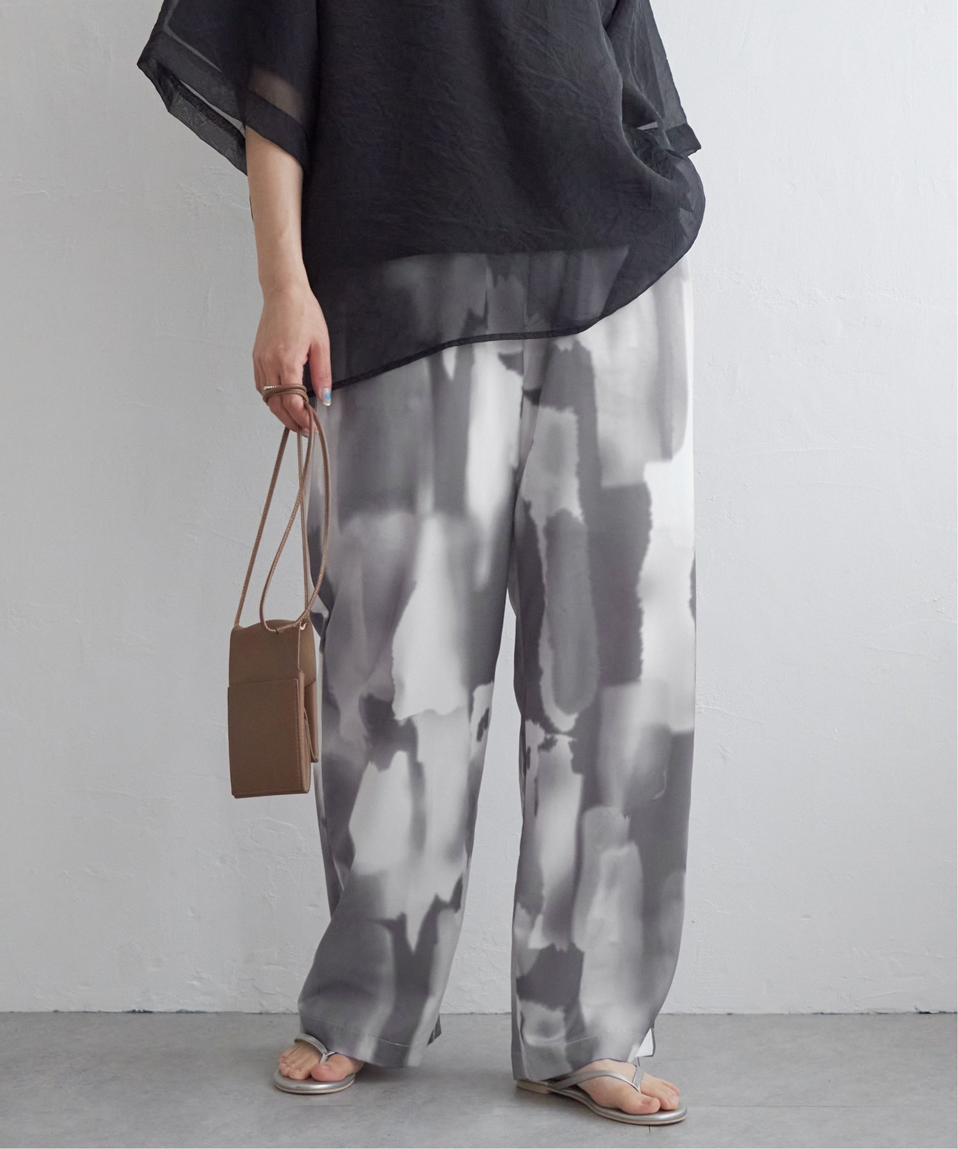 【ノッチ/notch】のニュアンス柄イージーパンツ インテリア・キッズ・メンズ・レディースファッション・服の通販 founy(ファニー) 　ファッション　Fashion　レディースファッション　WOMEN　パンツ　Pants　シンプル　Simple　ジャケット　Jacket　タンク　Tank　パターン　Pattern　リゾート　Resort　リラックス　Relax　ワイド　Wide　夏　Summer　無地　Plain Color　グレー|ID: prp329100004564145 ipo3291000000032276684