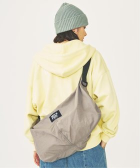 【ミルクフェド/MILKFED.】のHALF MOON SHOULDER BAG MILKFED. 人気、トレンドファッション・服の通販 founy(ファニー) ファッション Fashion レディースファッション WOMEN キーホルダー Key Ring ショルダー Shoulder スマホ Smartphone ポケット Pocket A/W・秋冬 Aw・Autumn/Winter・Fw・Fall-Winter |ID:prp329100004564150