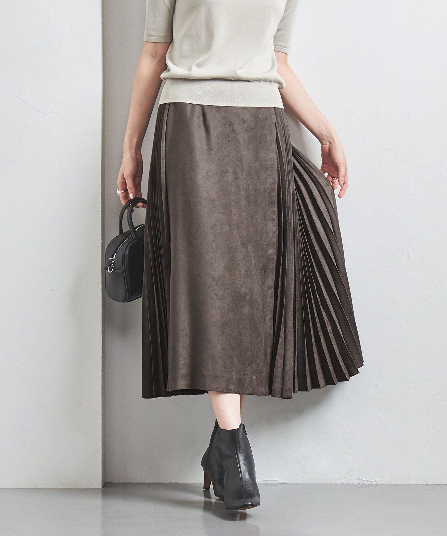 【その他のブランド/Other】のスエードライク プリーツスカート 人気、トレンドファッション・服の通販 founy(ファニー) 　ファッション　Fashion　レディースファッション　Ladies' Fashion Online　スカート　Skirt　プリーツスカート　Pleated Skirts　おすすめ　Recommend　エレガント 上品　Elegant　カットソー　Cut And Sew　スエード　Suede　フィット　Fit　プリーツ　Pleats　リアル　Real　ロング　Long　 other-1|ID: prp329100004564320 ipo3291000000032688715