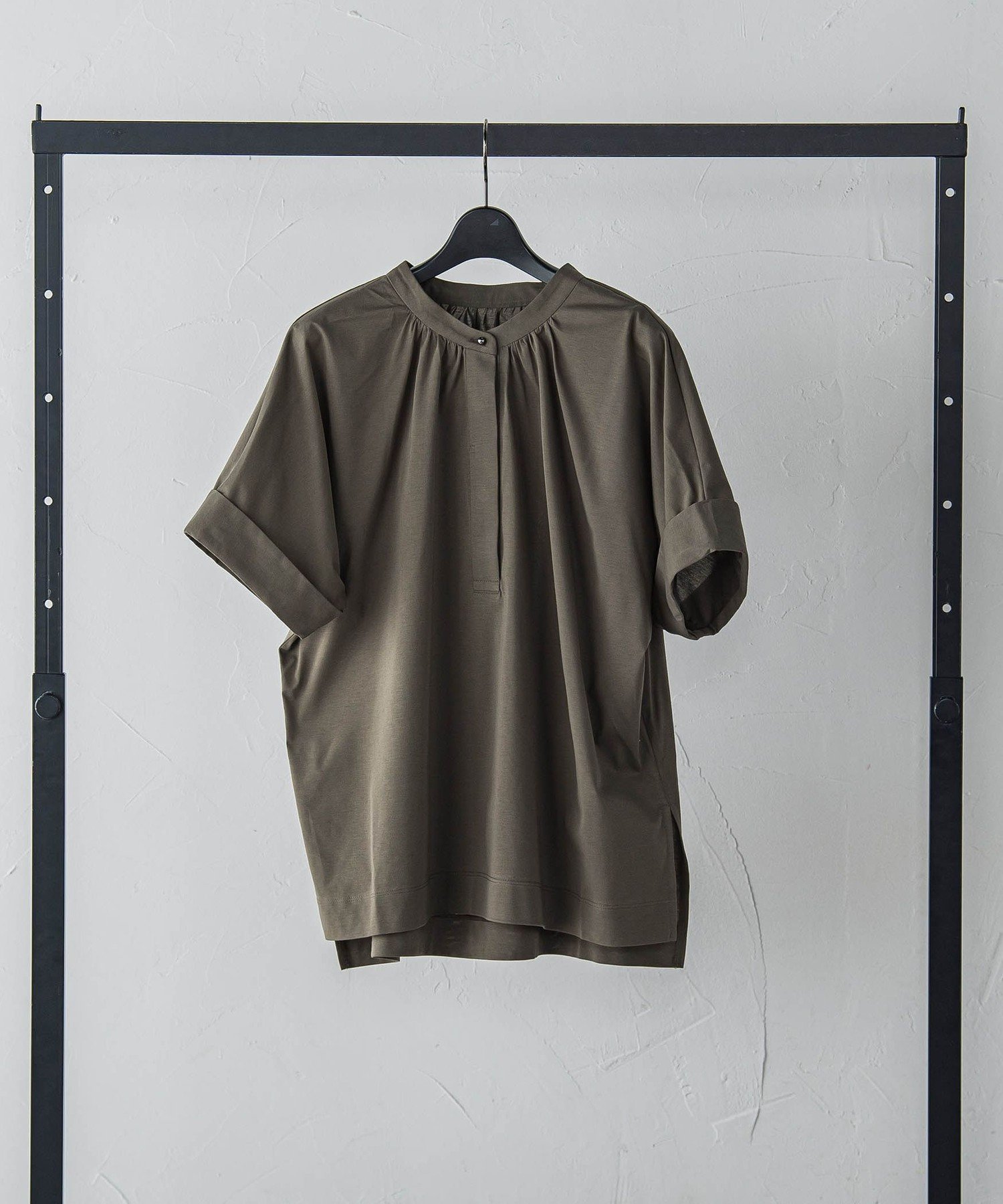 【ロートレ アモン/LAUTRE AMONT】の【WEB限定】ライクアウーヴンバンドカラーブラウス≪洗濯機で洗える≫ インテリア・キッズ・メンズ・レディースファッション・服の通販 founy(ファニー) 　ファッション　Fashion　レディースファッション　Fashion for Women　トップス・カットソー　Cut & Sew Tops　シャツ・ブラウス・オフィスカジュアル　Elegant Blouses & Button-Ups　洗える　Machine Washable　カットソー　Cut and Sewn Top　バランス　Balance, Style Balance　ボトム　Bottoms, Lower Wear　カーキ|ID: prp329100004564330 ipo3291000000032712718