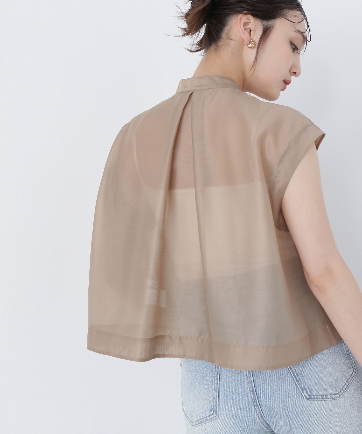 【ナチュラル ビューティー ベーシック/NATURAL BEAUTY BASIC】のシアークロップドブラウス インテリア・キッズ・メンズ・レディースファッション・服の通販 founy(ファニー) 　ファッション　Fashion　レディースファッション　Fashion for Women　トップス・カットソー　Cut & Sew Tops　シャツ・ブラウス・オフィスカジュアル　Elegant Blouses & Button-Ups　コンパクト　Compact, Small Size　トレンド　Trend, Trending Now　バランス　Balance, Style Balance　フレア　Flare, Flared　夏　Summer　羽織　Haori, Light Jacket　サンドベージュ|ID: prp329100004565121 ipo3291000000033098011